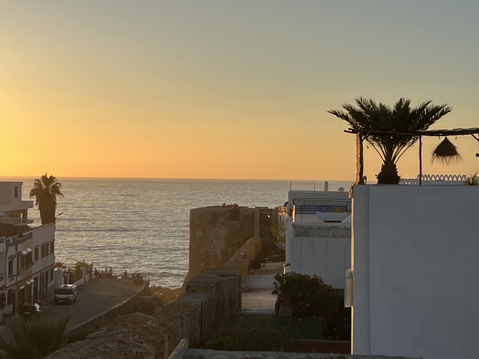 Atlantic Ocean (Assilah, Morocco) or Mountain house (Northern Italy)? You choose