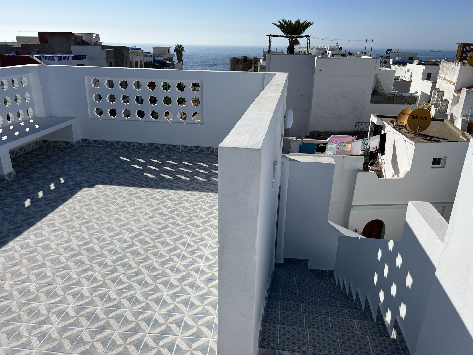 Atlantic Ocean (Assilah, Morocco) or Mountain house (Northern Italy)? You choose