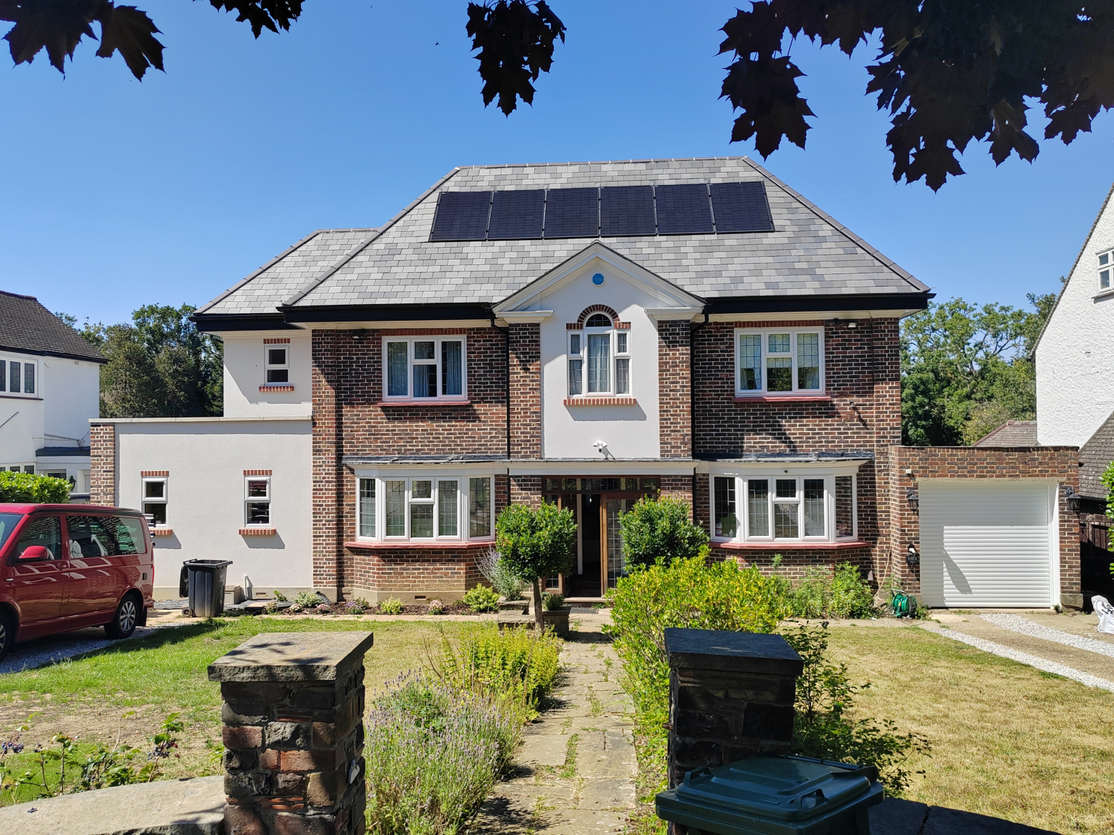 Quiet residential cul de sac street. Space for 2-3 cars. 10 minutes walk from Bromley Town and fast ...