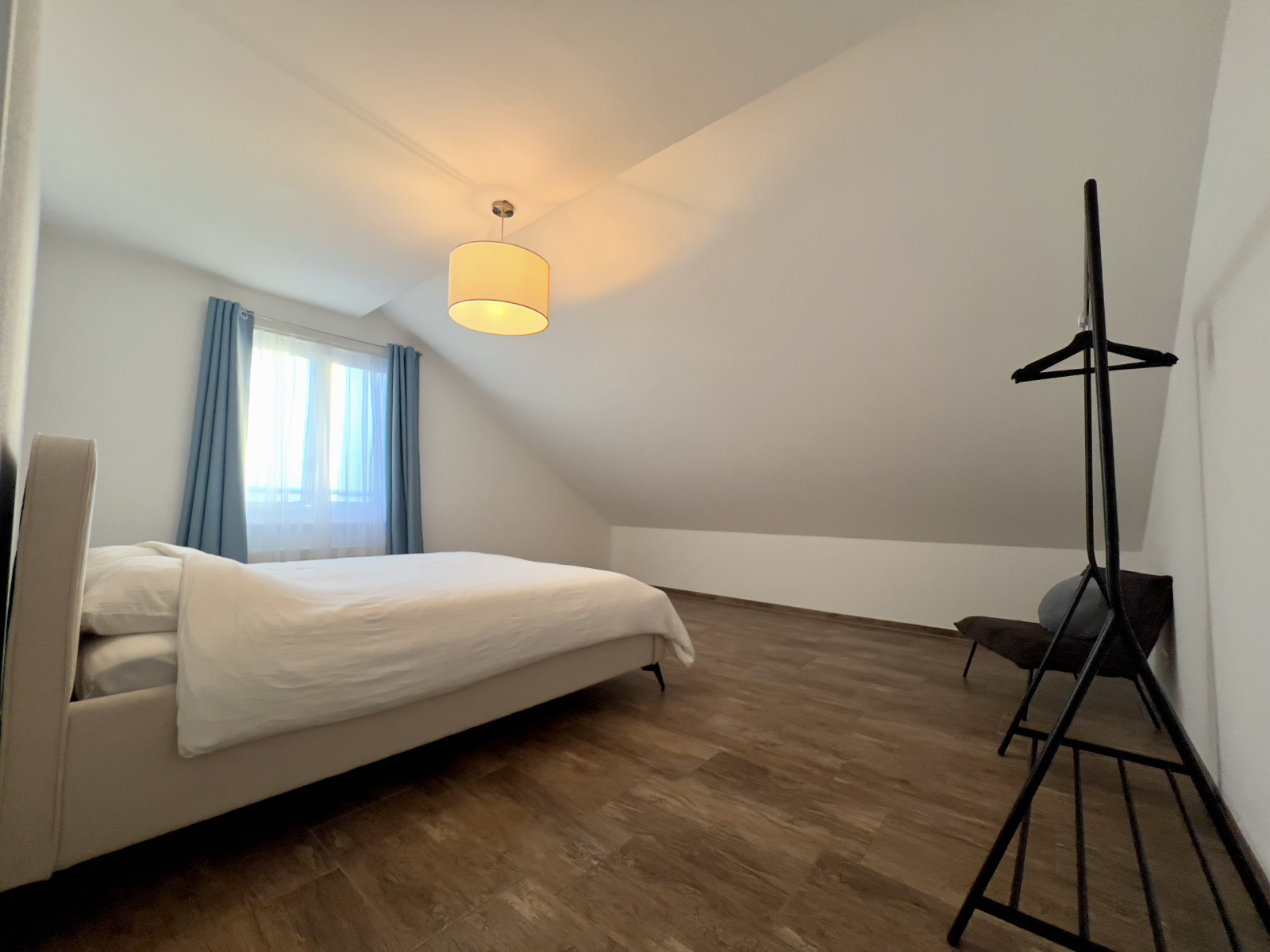 Bright and spacious apartment in beautiful Bern, close to nature and hiking trails