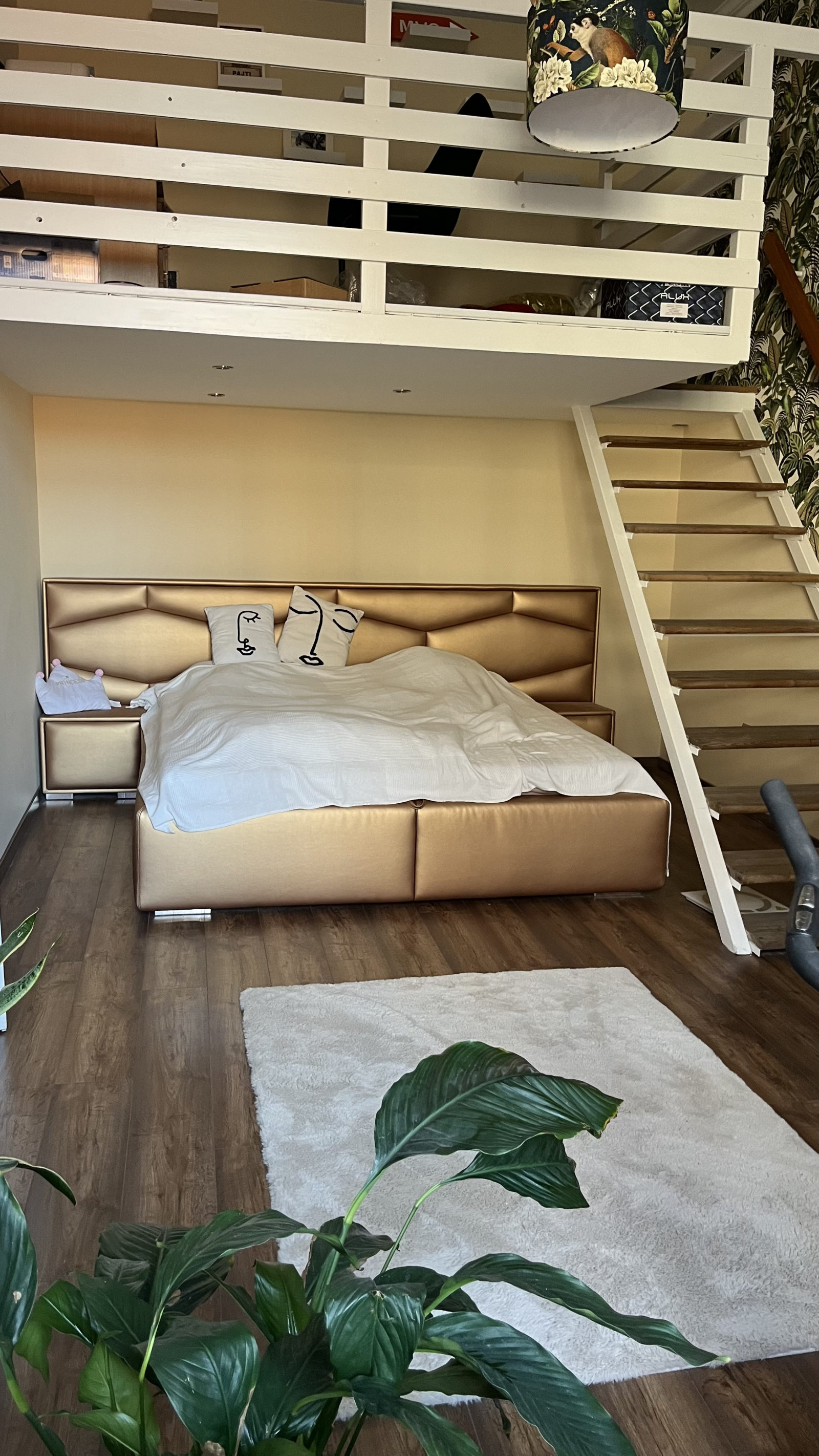 Vibrant home in the city centre