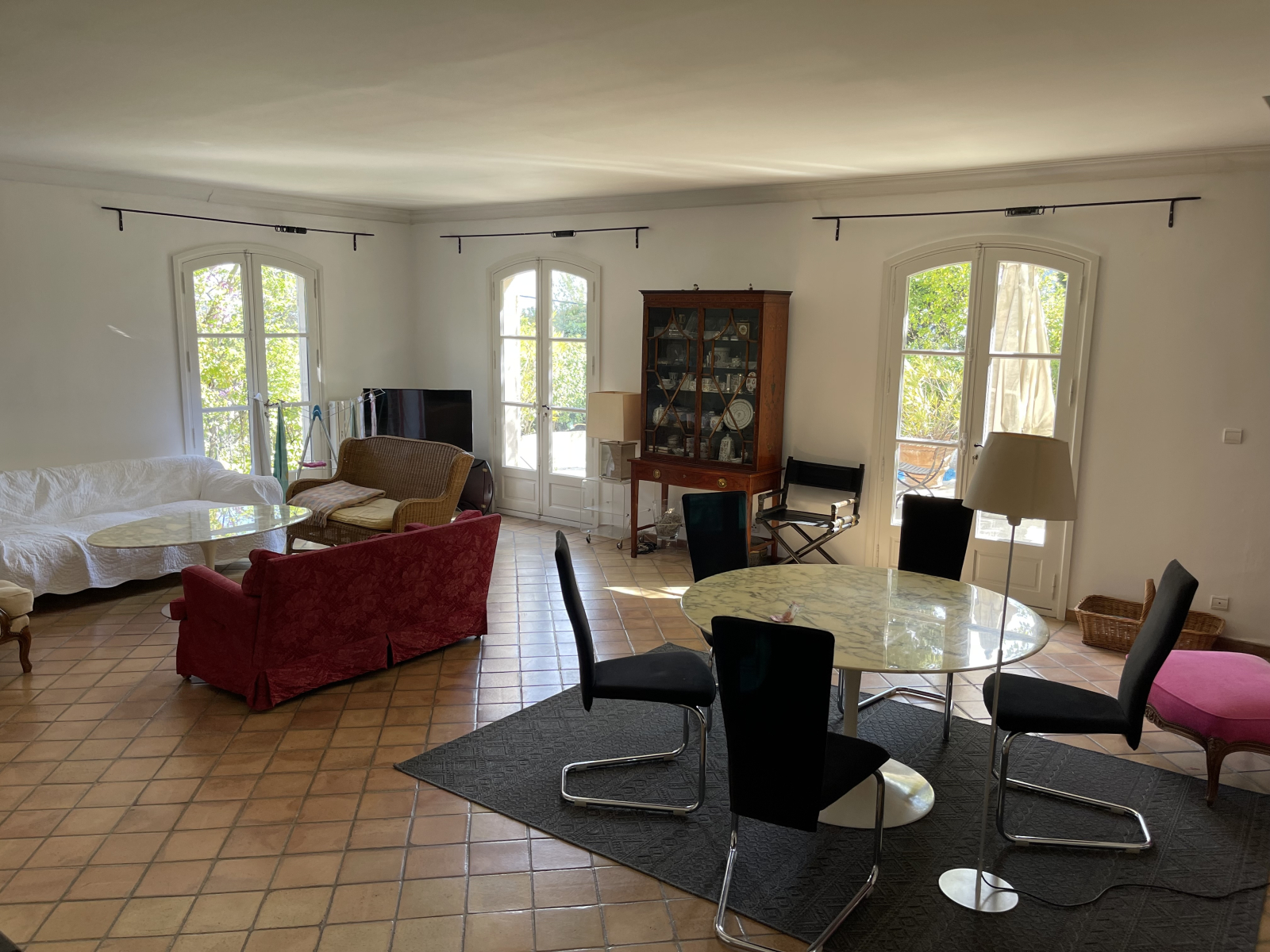 Casa Provençal espaçosa com jardim e piscina – Caminhada até o Aix Centre – Refúgio perfeito para o verão