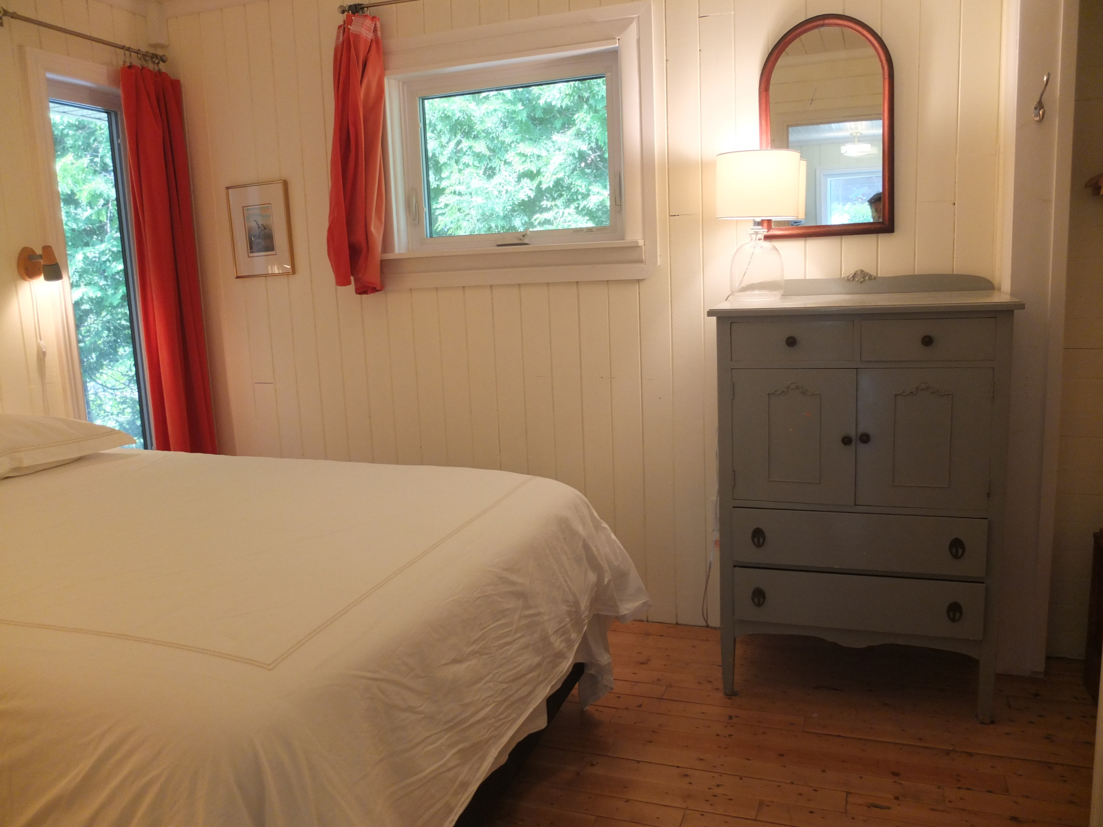 Waterfront cottage in Hope Bay