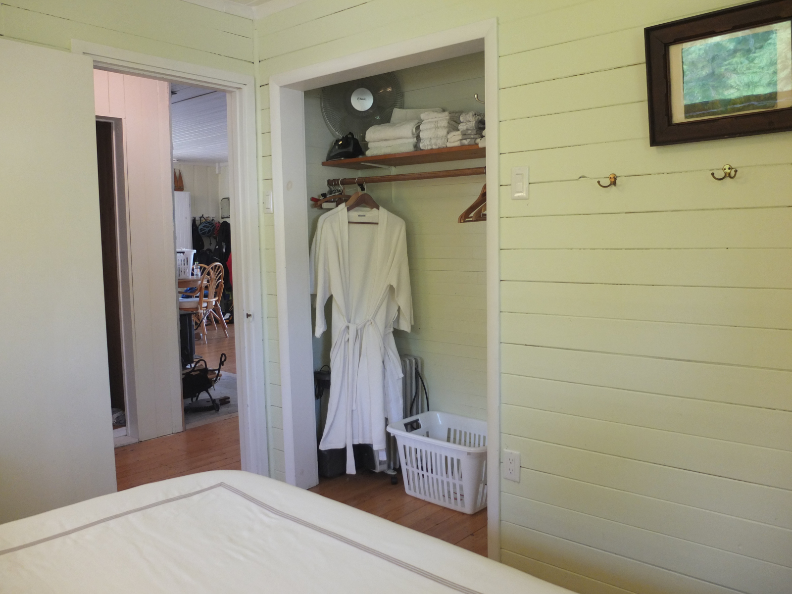 Waterfront cottage in Hope Bay