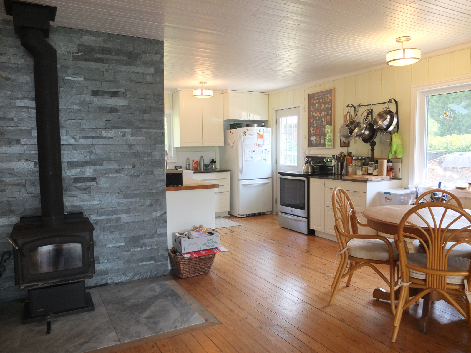 Waterfront cottage in Hope Bay
