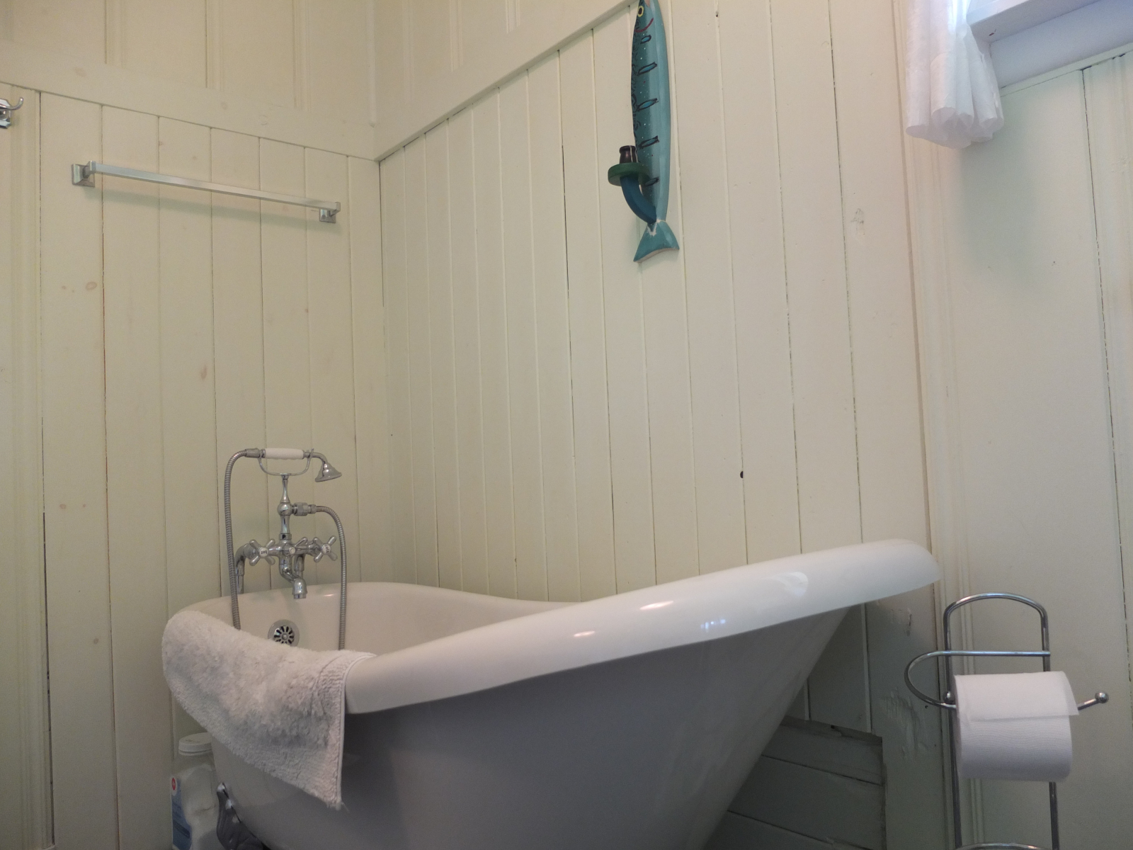 Waterfront cottage in Hope Bay