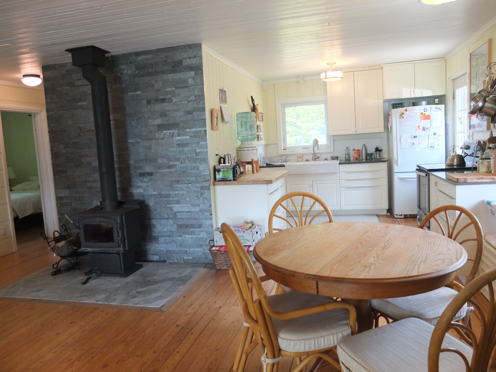 Waterfront cottage in Hope Bay