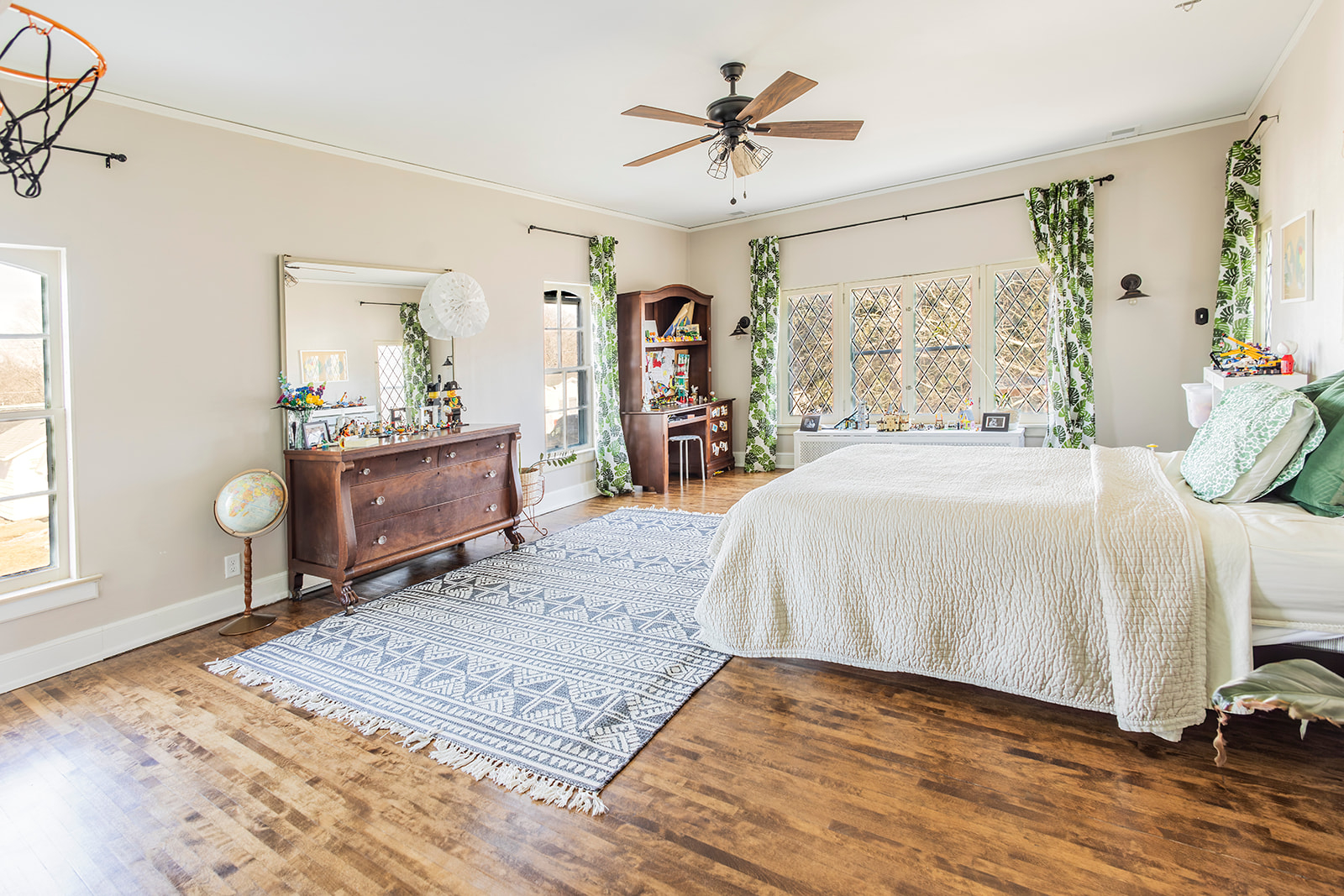 Beautifully Restored Family Friendly National Historic Landmark
