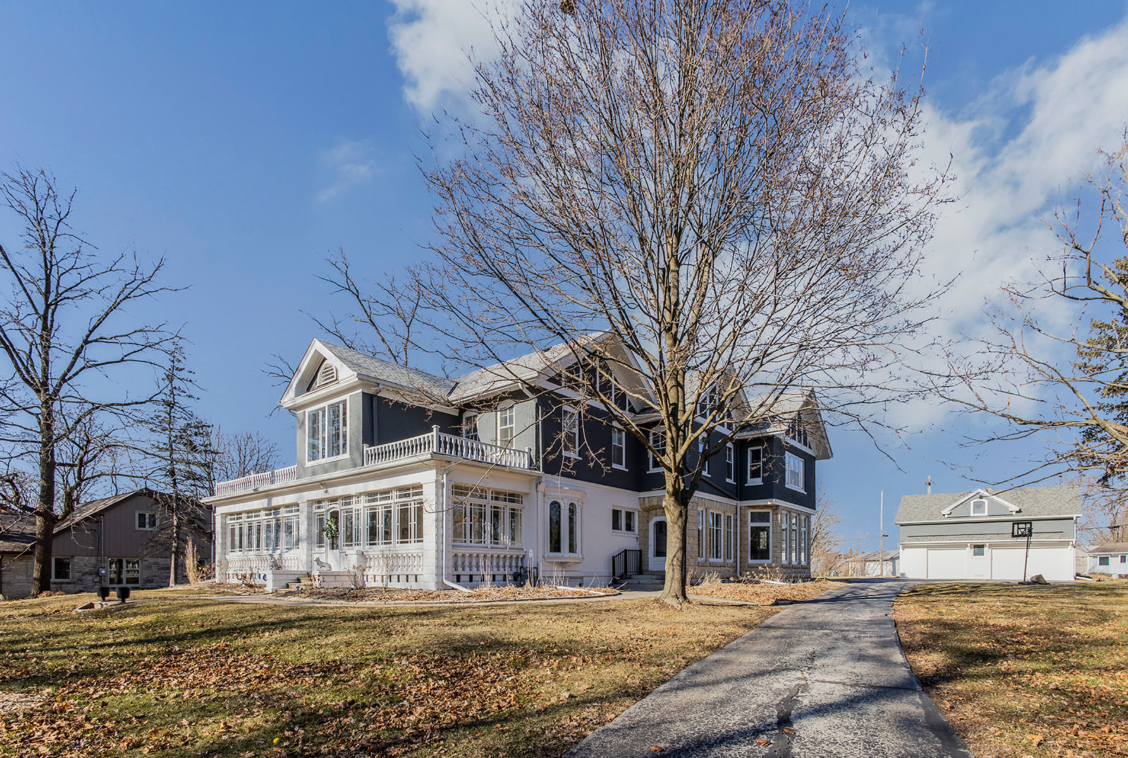 Beautifully Restored Family Friendly National Historic Landmark