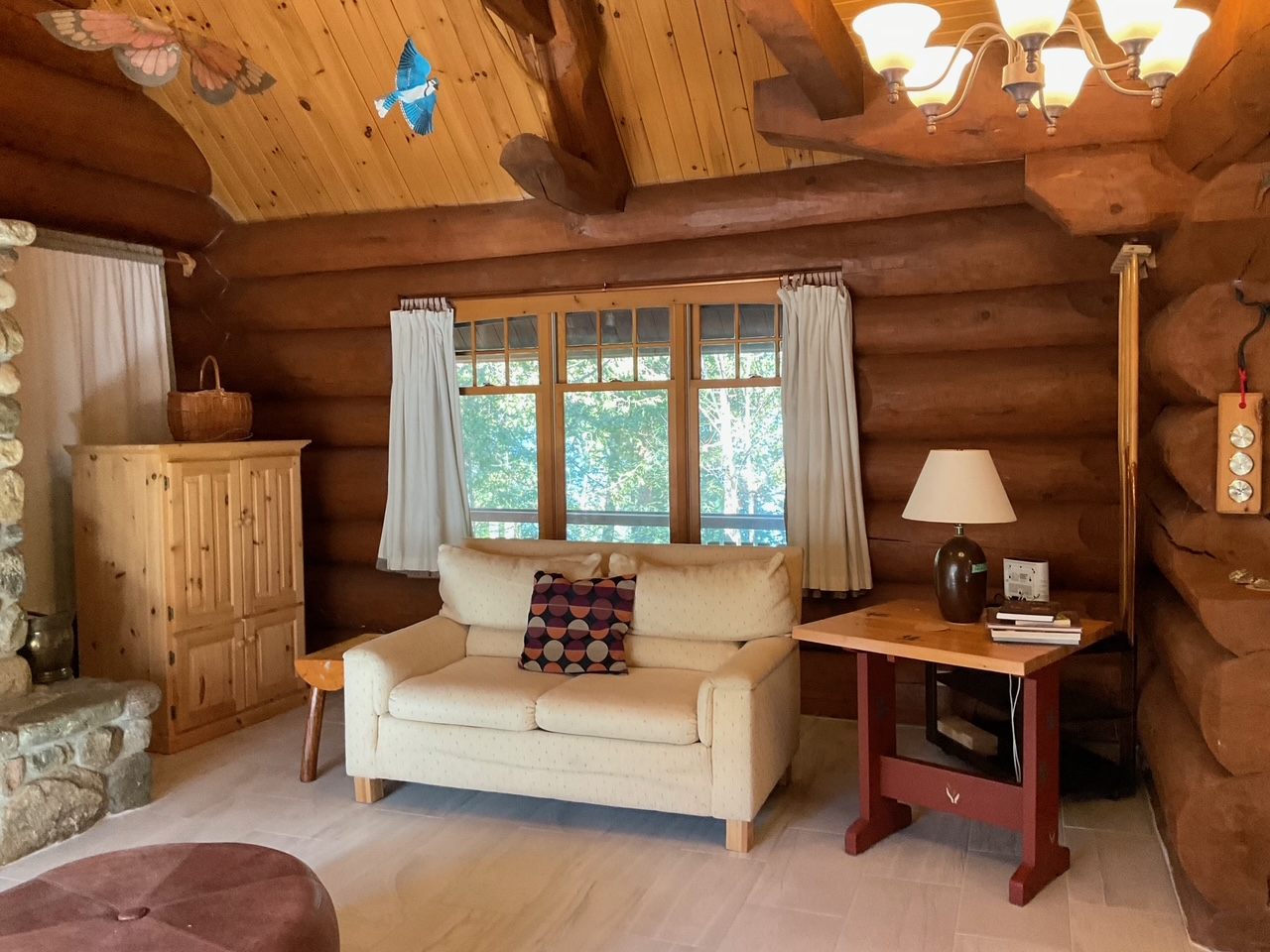 Loons at Dawn — A Lakeside Log Home Retreat