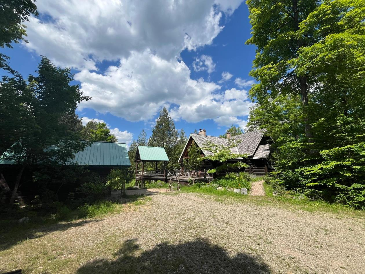 Loons at Dawn — A Lakeside Log Home Retreat