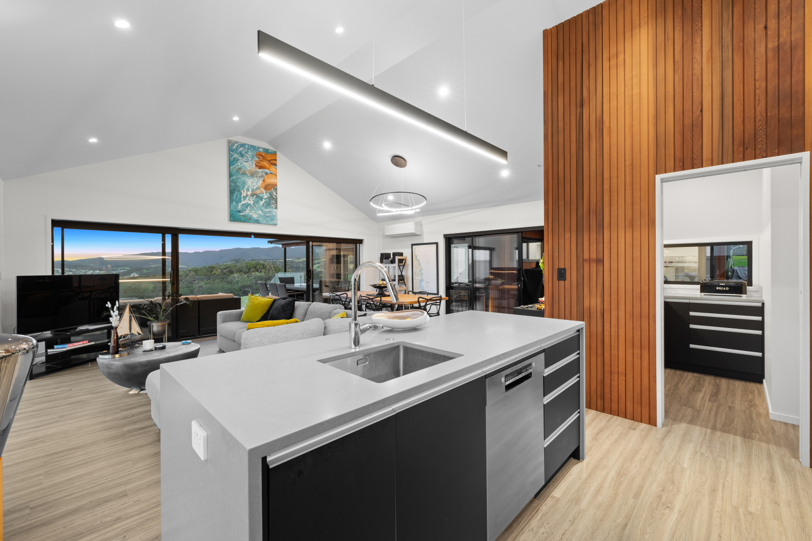 Modern Beach House 90 minuten ten noorden van Auckland