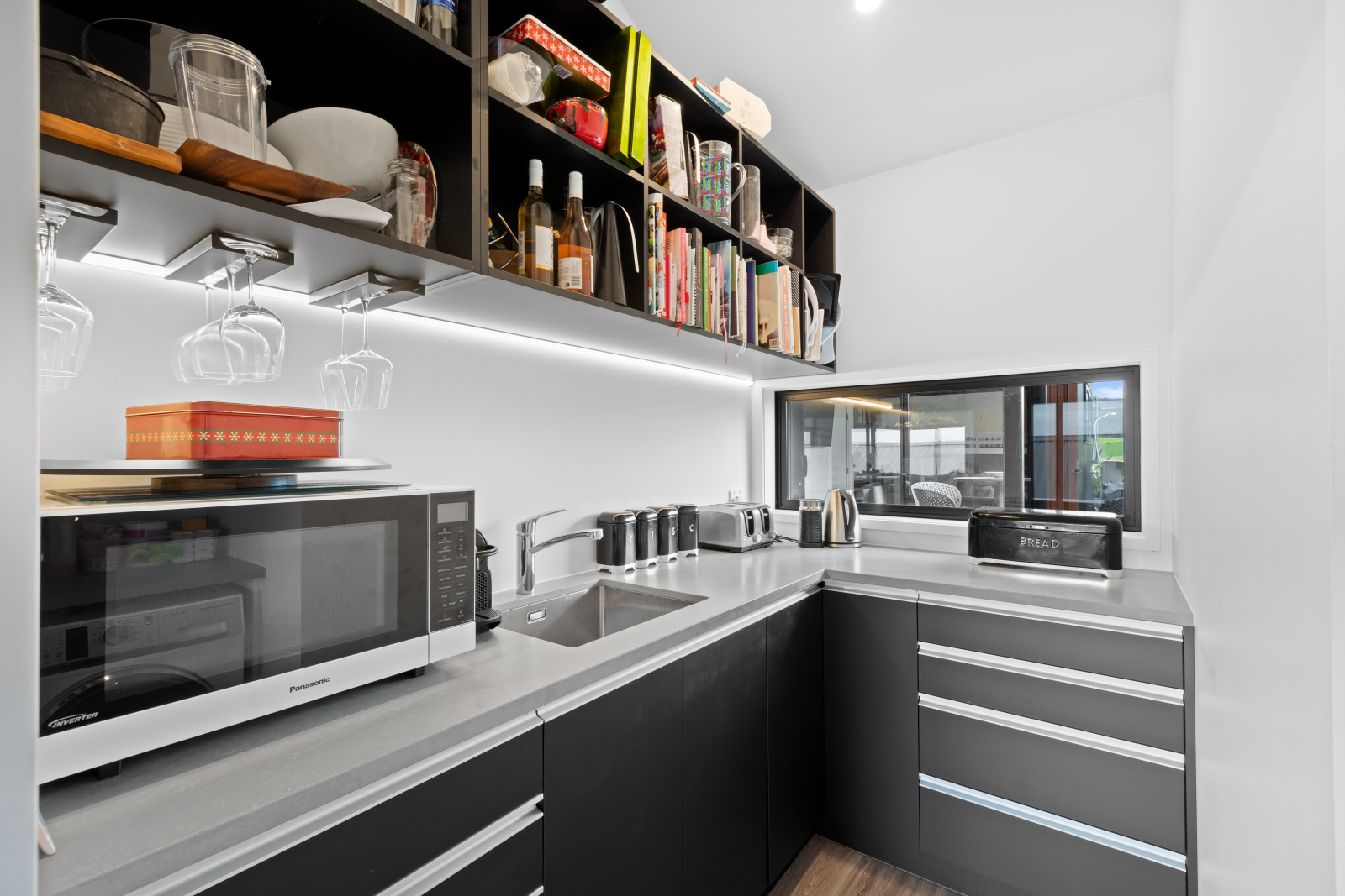 Modern Beach House 90 minuten ten noorden van Auckland