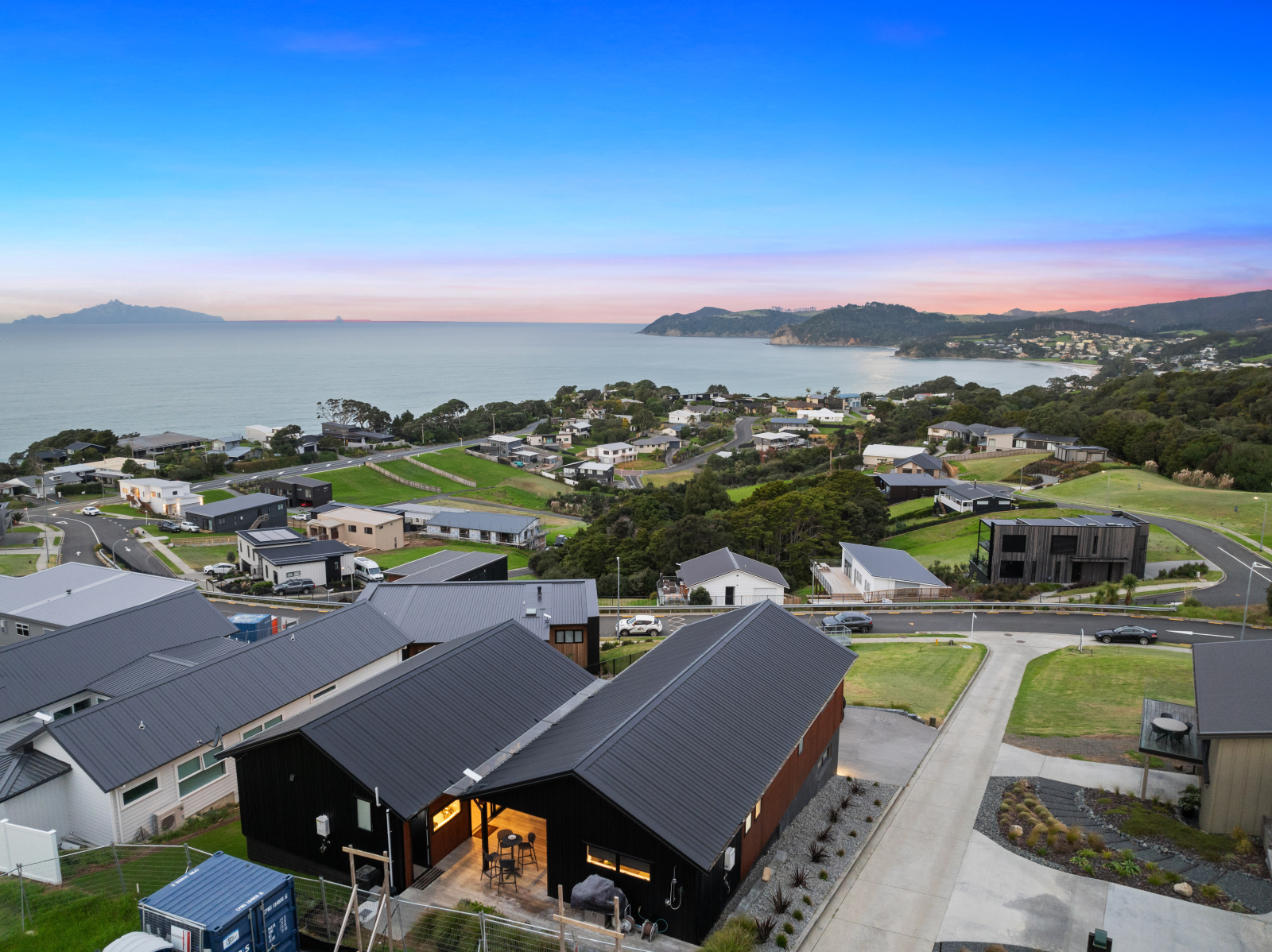 Modern Beach House 90 minuten ten noorden van Auckland
