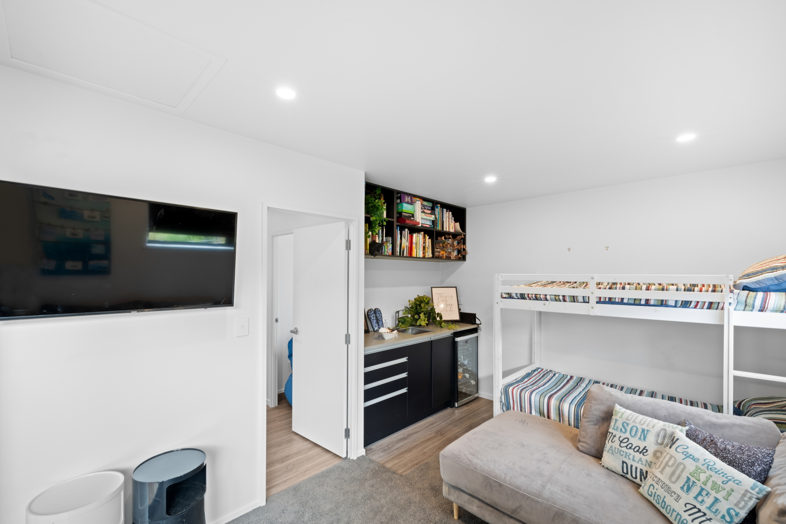 Modern Beach House 90 minuten ten noorden van Auckland