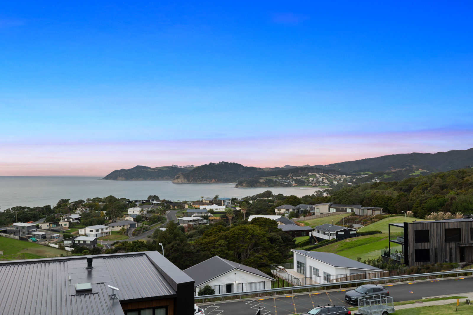Modern Beach House 90 minuten ten noorden van Auckland