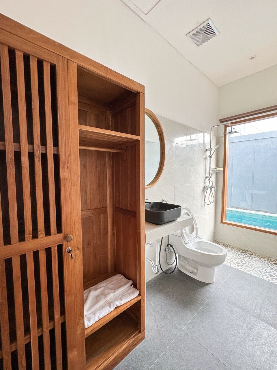 2 bdr villa with pool