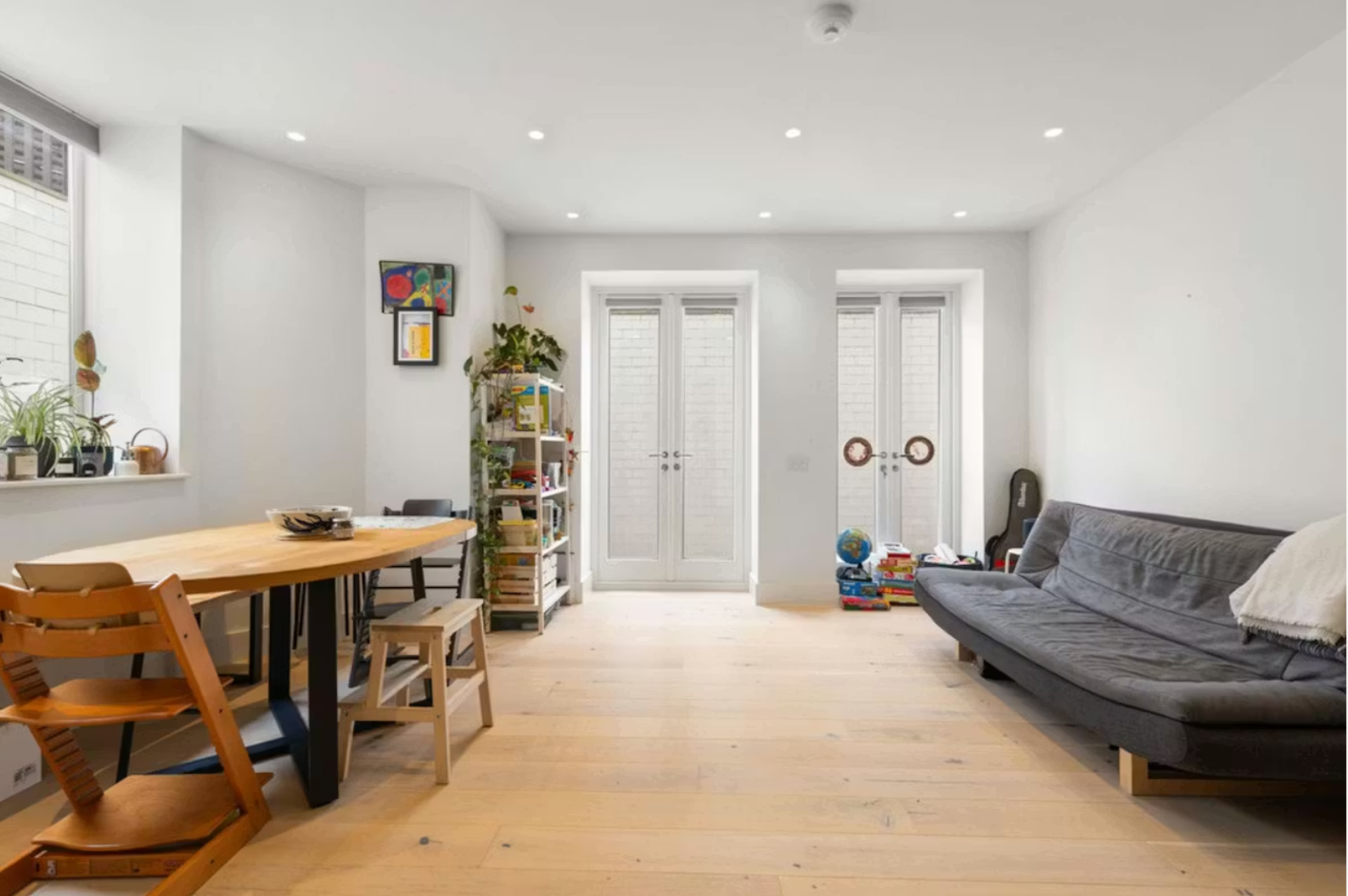 Bright apartment in lovely London neighbourhood