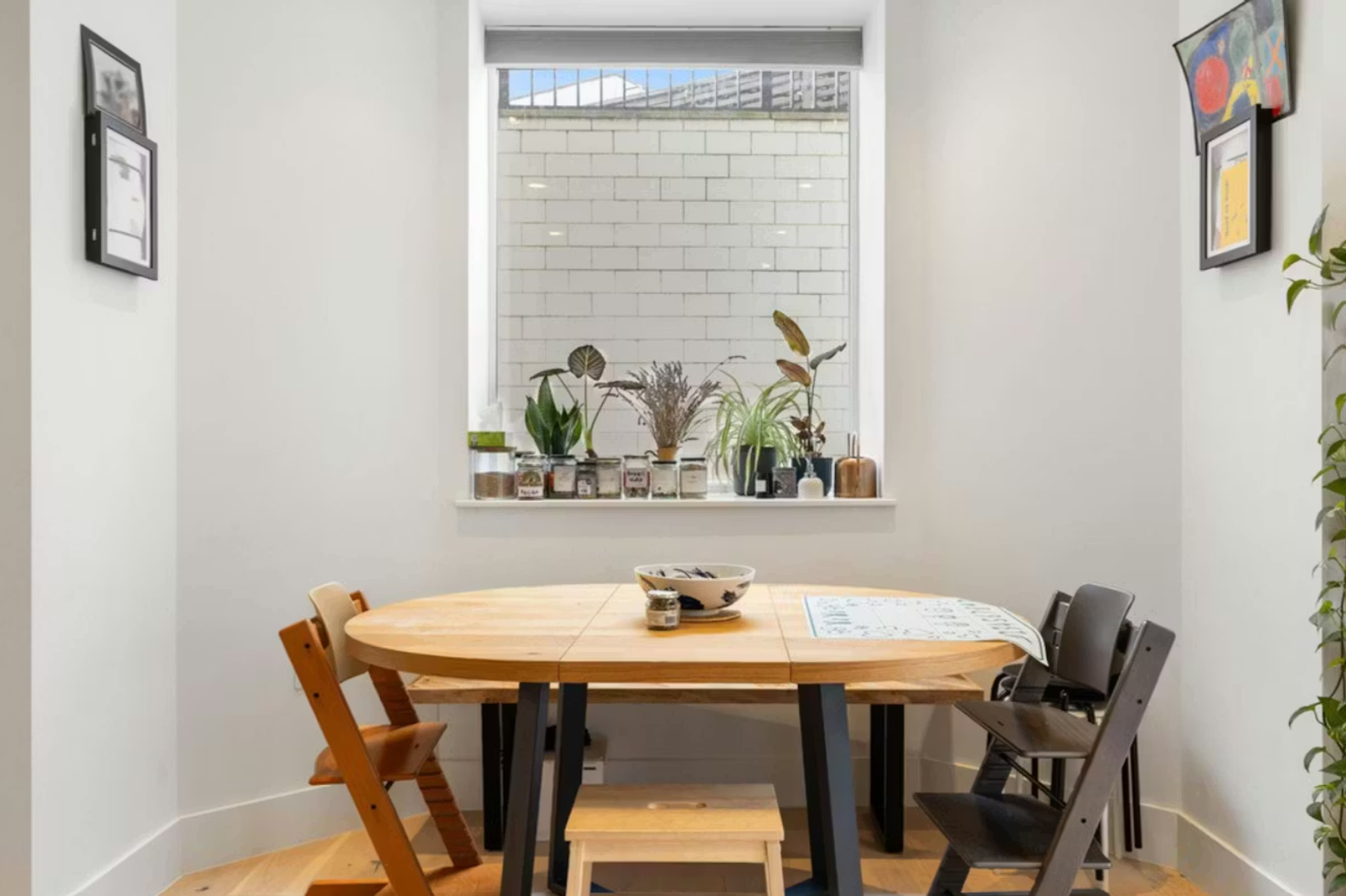 Bright apartment in lovely London neighbourhood