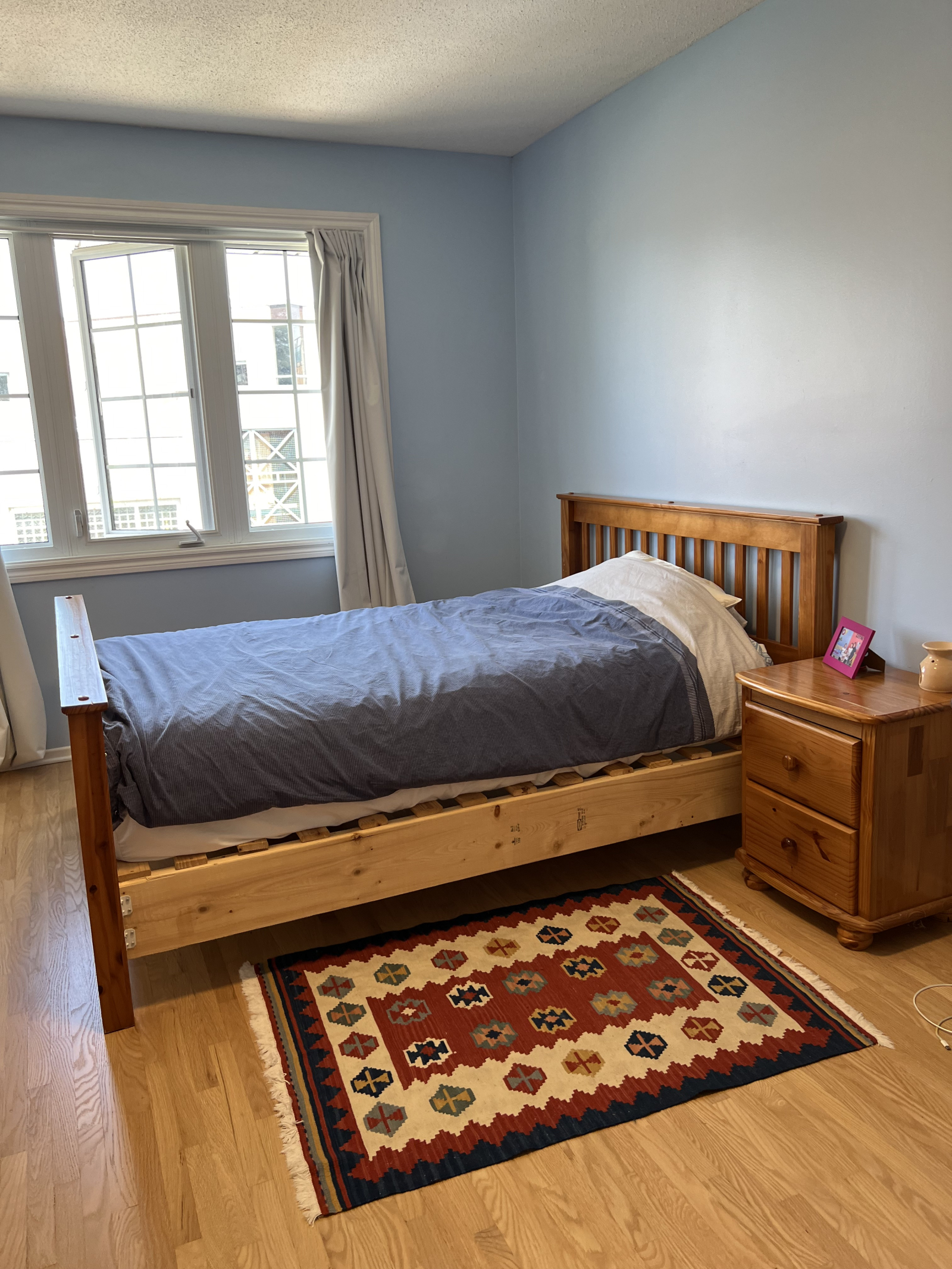 Quarto de hóspedes aconchegante no porão