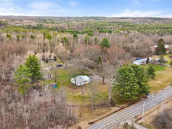Charming 2 bedroom home in the Finger Lakes region of NYS
