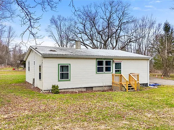 Charming 2 bedroom home in the Finger Lakes region of NYS