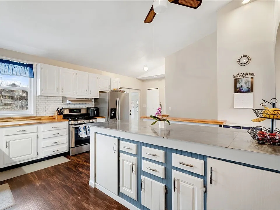 Charming 2 bedroom home in the Finger Lakes region of NYS