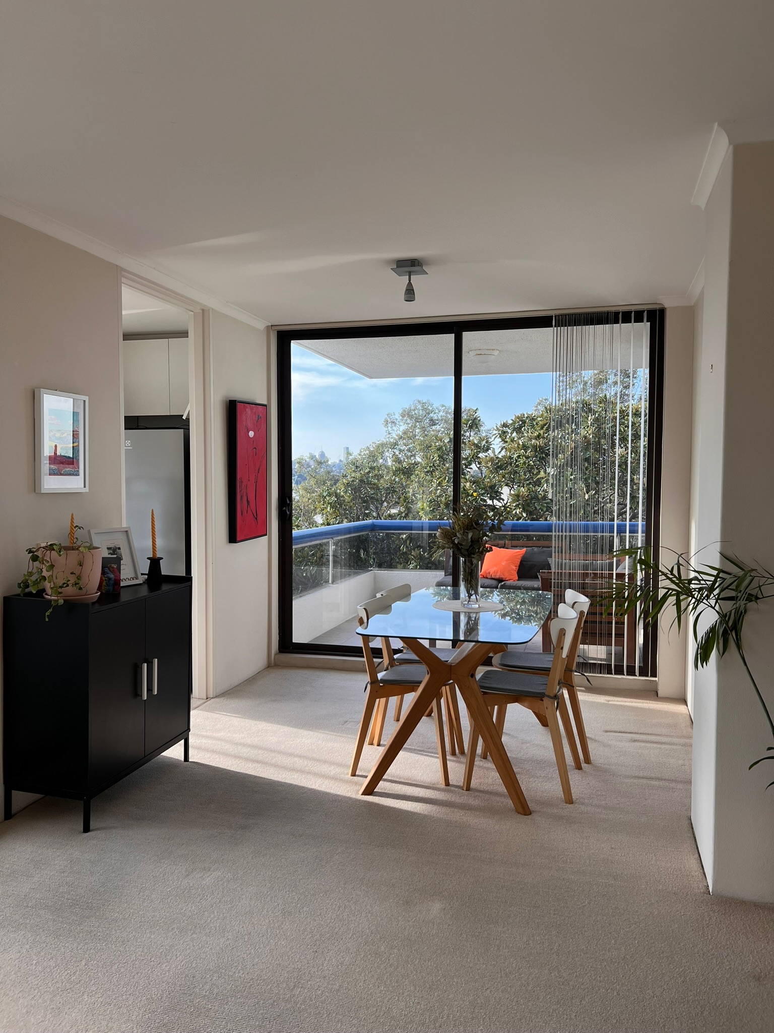 2-bed apartment with 360 water views & Sydney Harbour Bridge