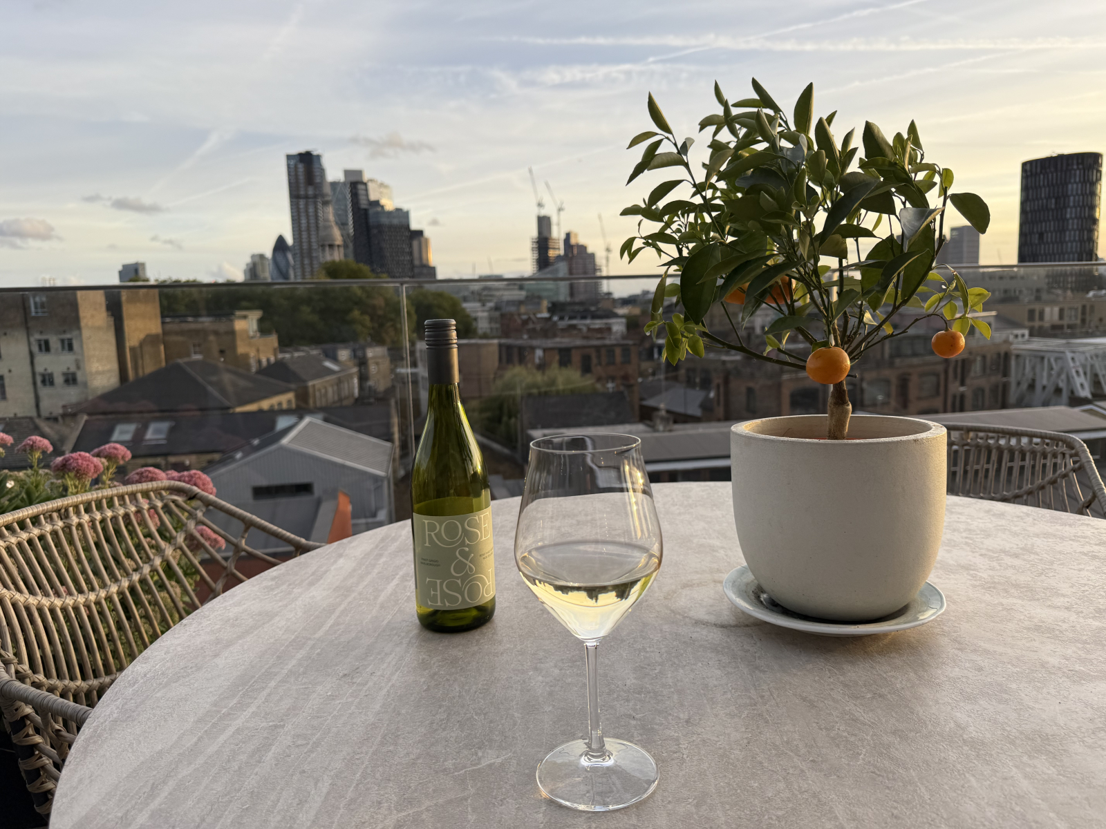 City pad with great views of London City