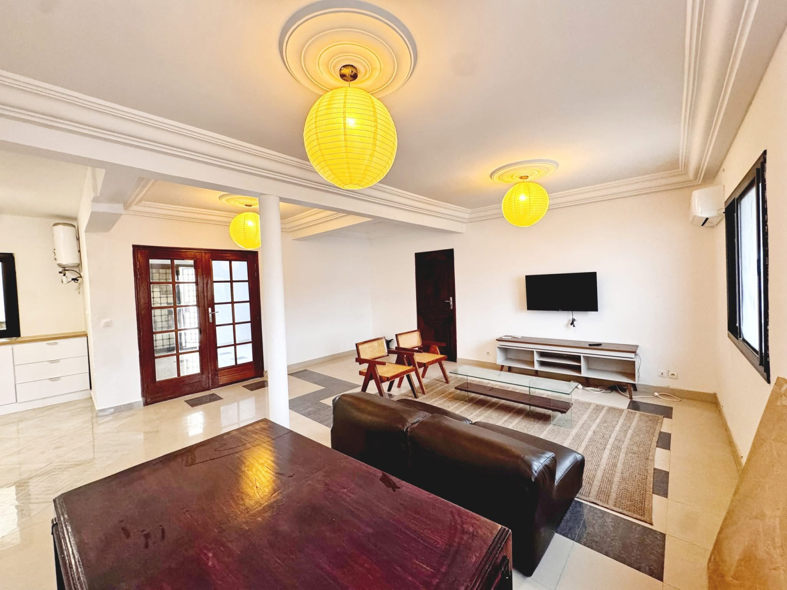 Sunny Penthouse mit großer privater Dachterrasse in Dakar, Senegal