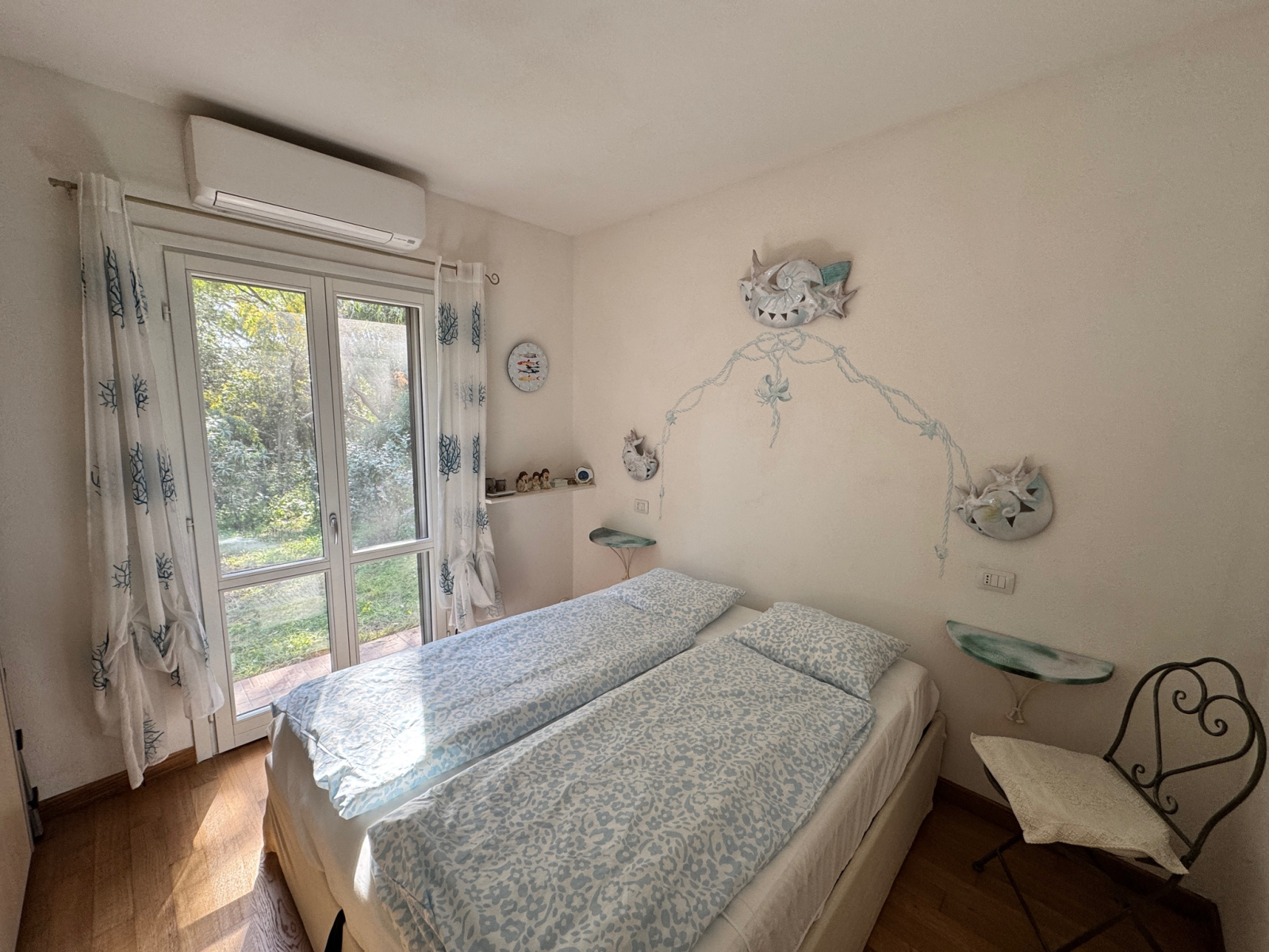 Villa just 300m from the beach