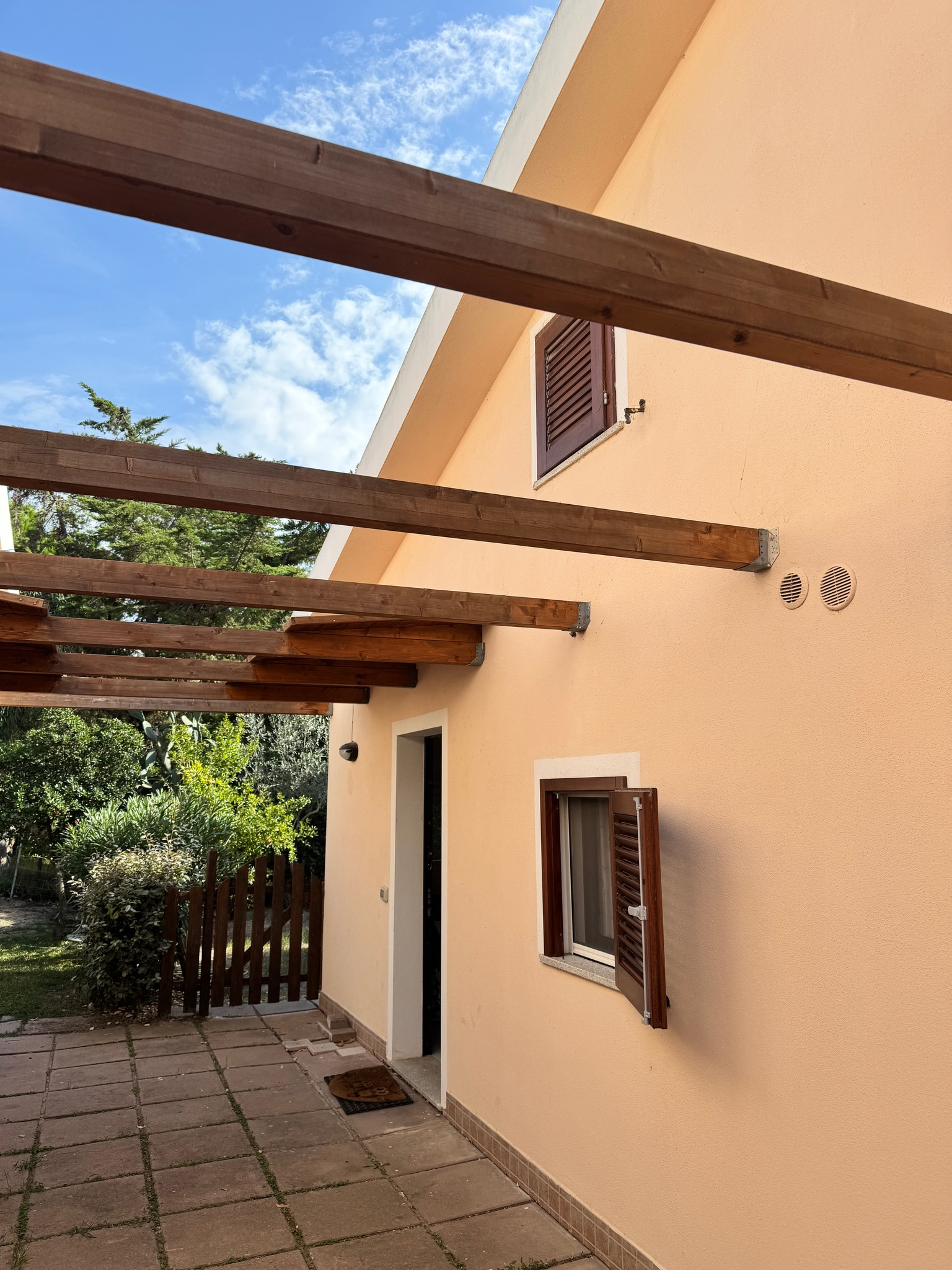 Villa just 300m from the beach