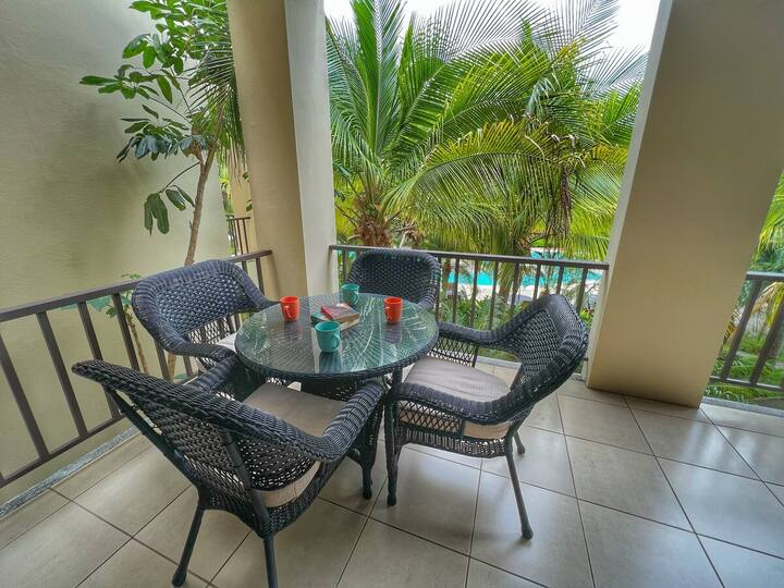 Perfectly located 3 bedroom in Pacífico - walking distance to shops and beach
