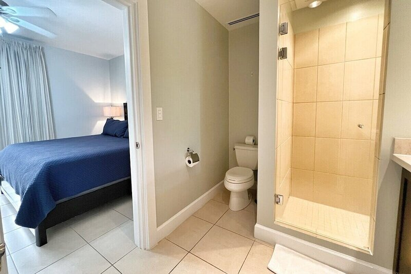Perfectly located 3 bedroom in Pacífico - walking distance to shops and beach