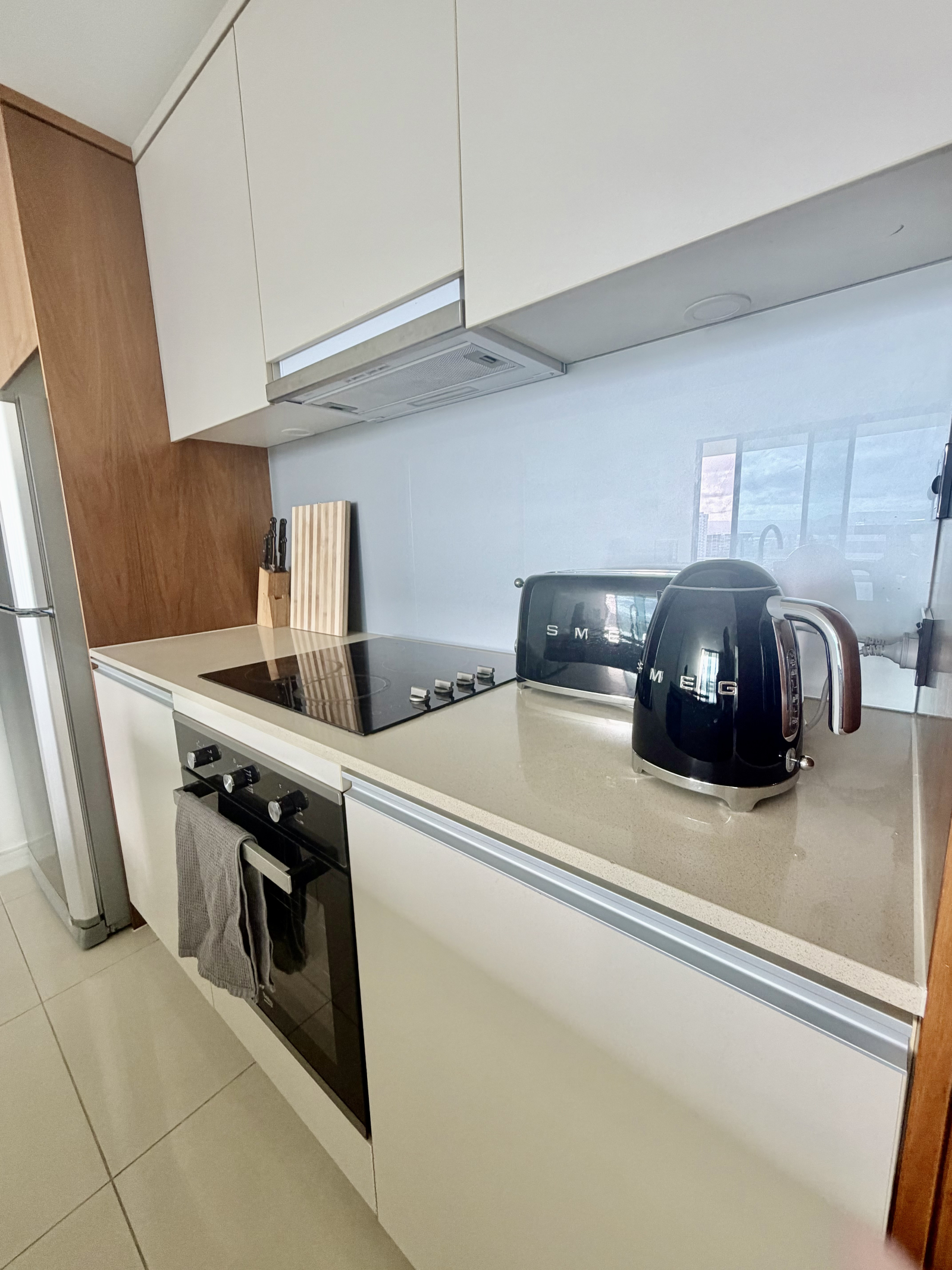 Sunny Gold Coast, (Surfers Paradise) Retreat
