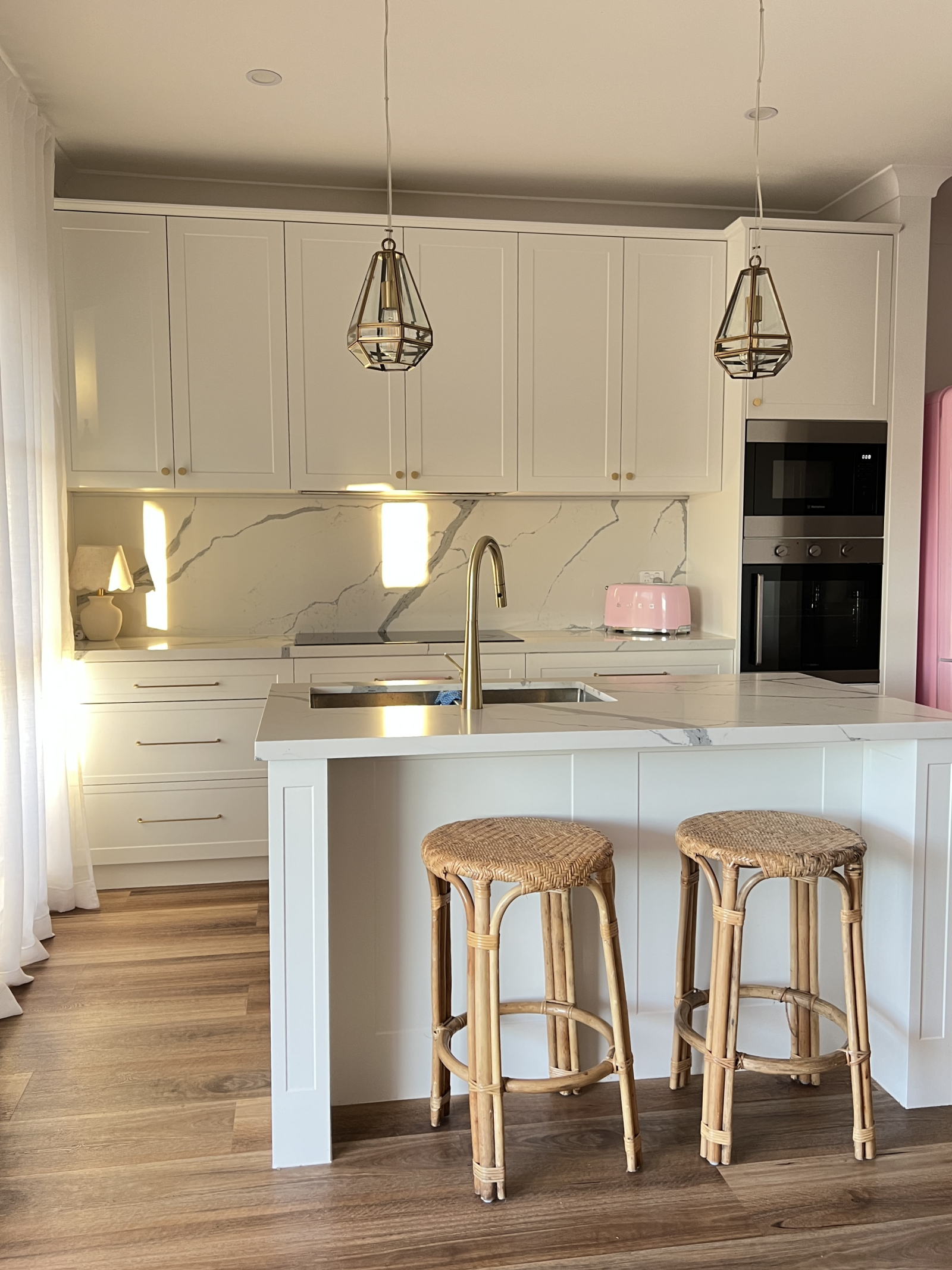 Wunderschönes, modernes, mädchenhaftes Zuhause