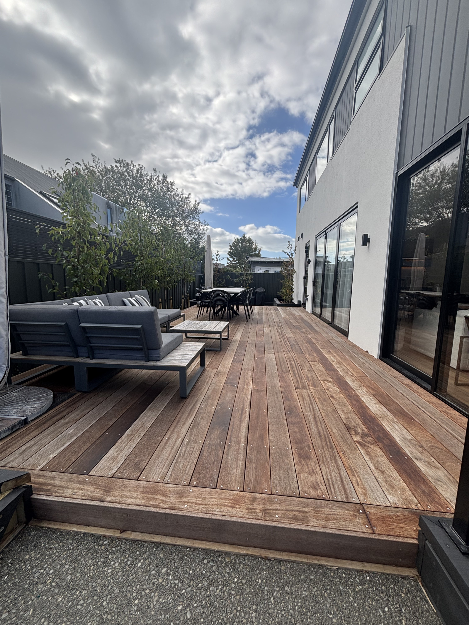 Brand new 5 Bedroom Family Oasis on the doorstep to the Central city