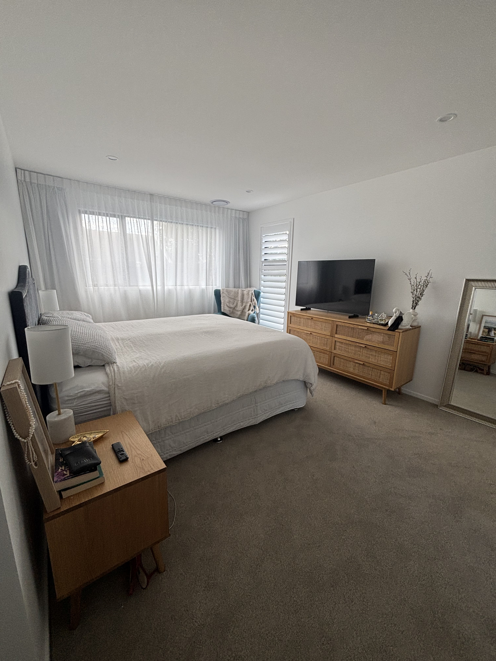 Brand new 5 Bedroom Family Oasis on the doorstep to the Central city