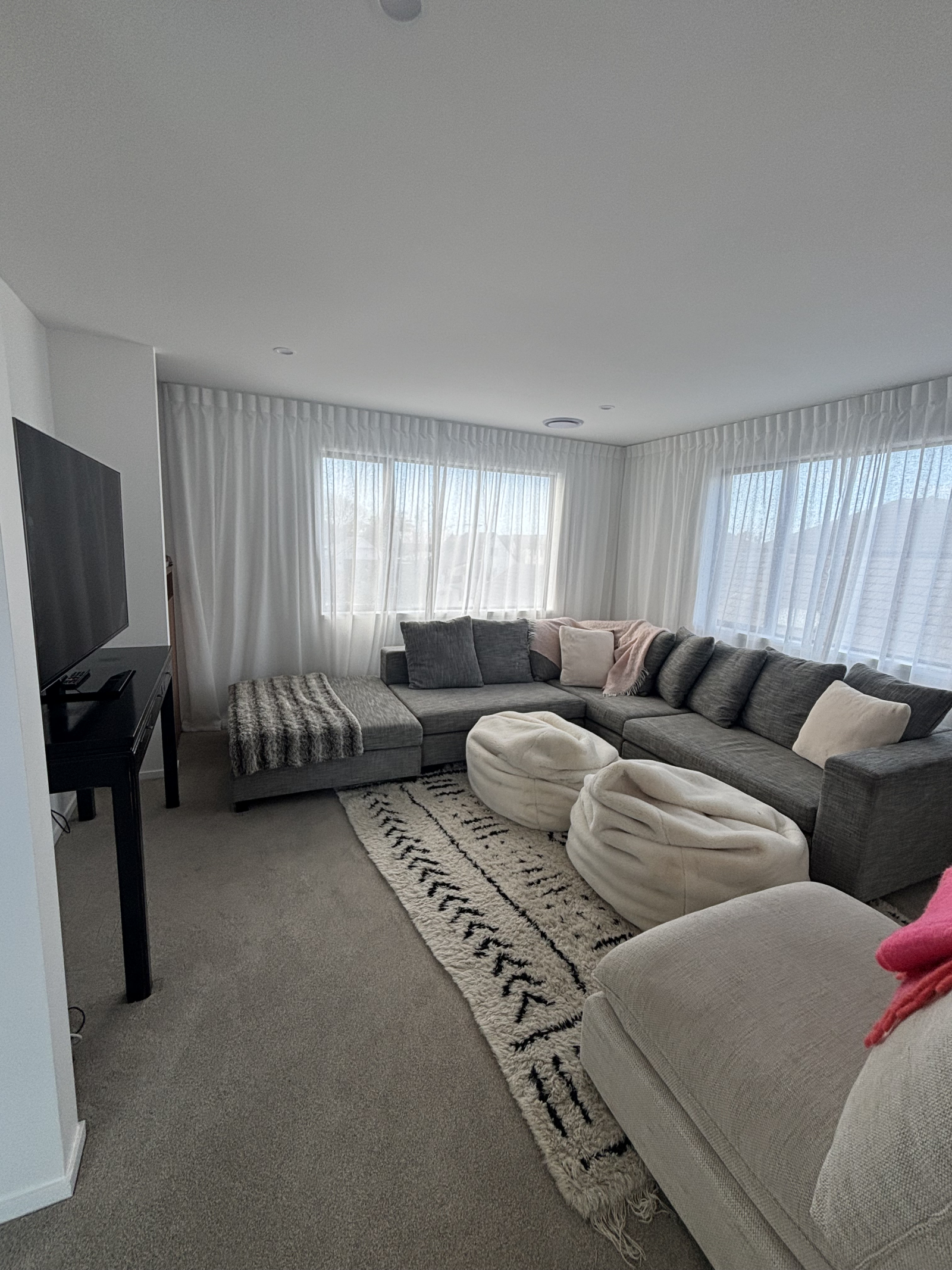 Brand new 5 Bedroom Family Oasis on the doorstep to the Central city
