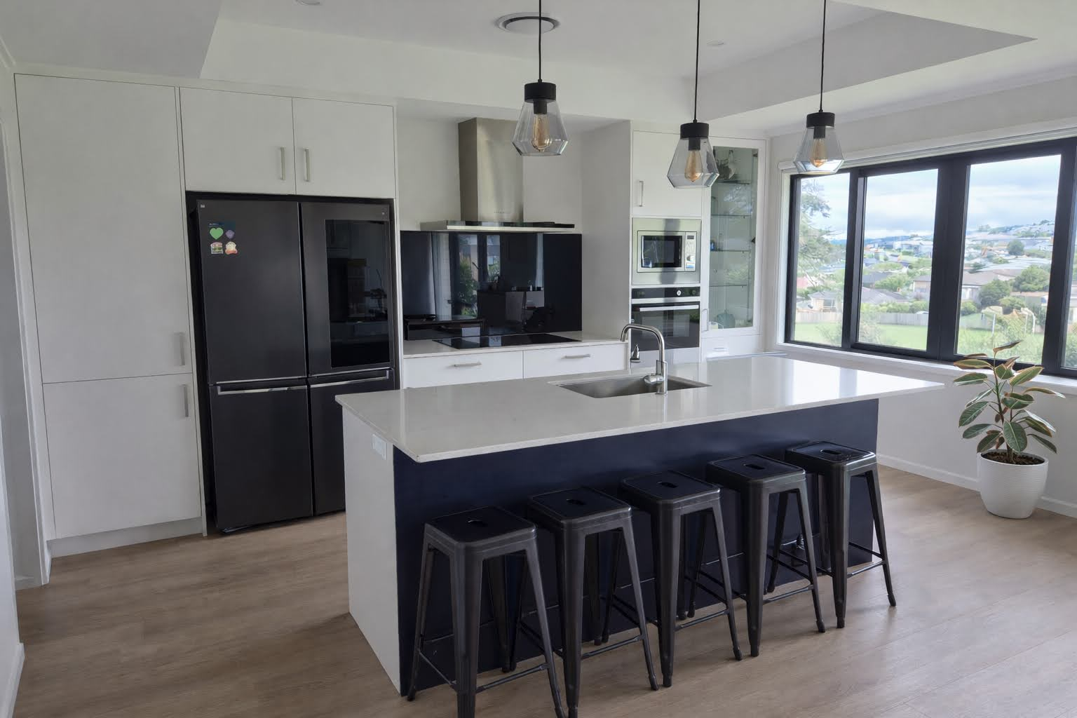 Kiwi Family Home