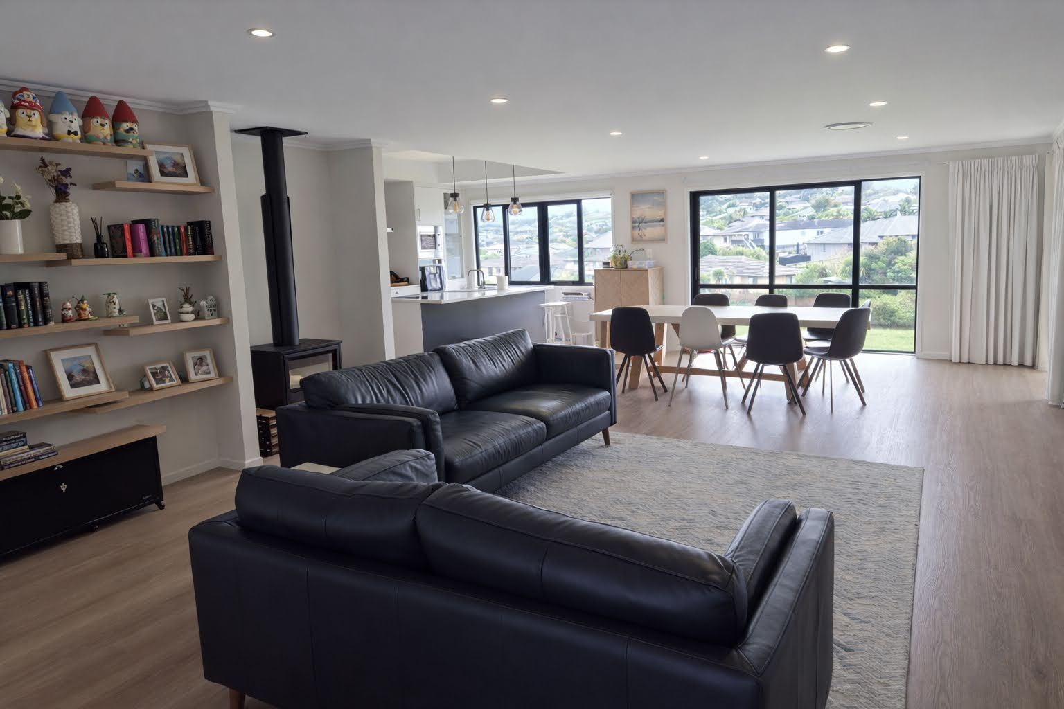 Kiwi Family Home