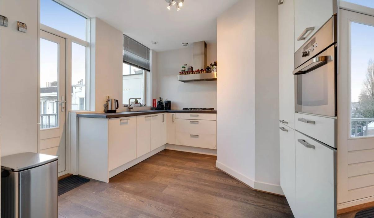 Magnifique appartement naturel à aire ouverte d’une chambre à Amsterdam