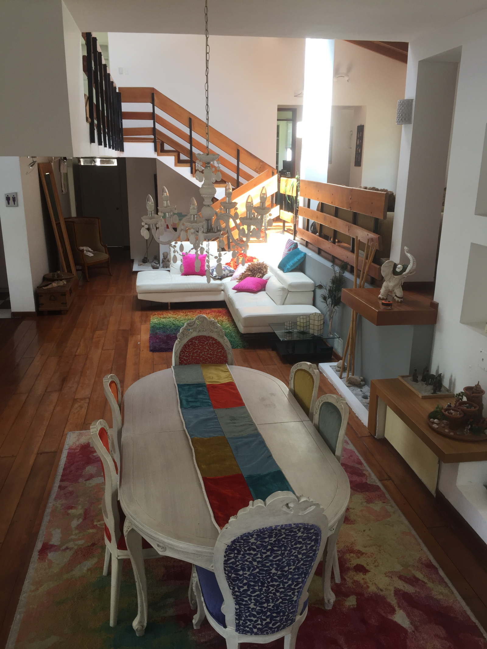 Casa Familiar Luminosa e Espaçosa em Cumbayá/Quito/Equador