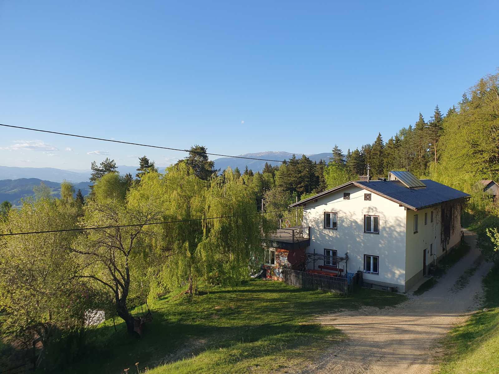 Mountain farm with a wide view and a lot of peace and quiet