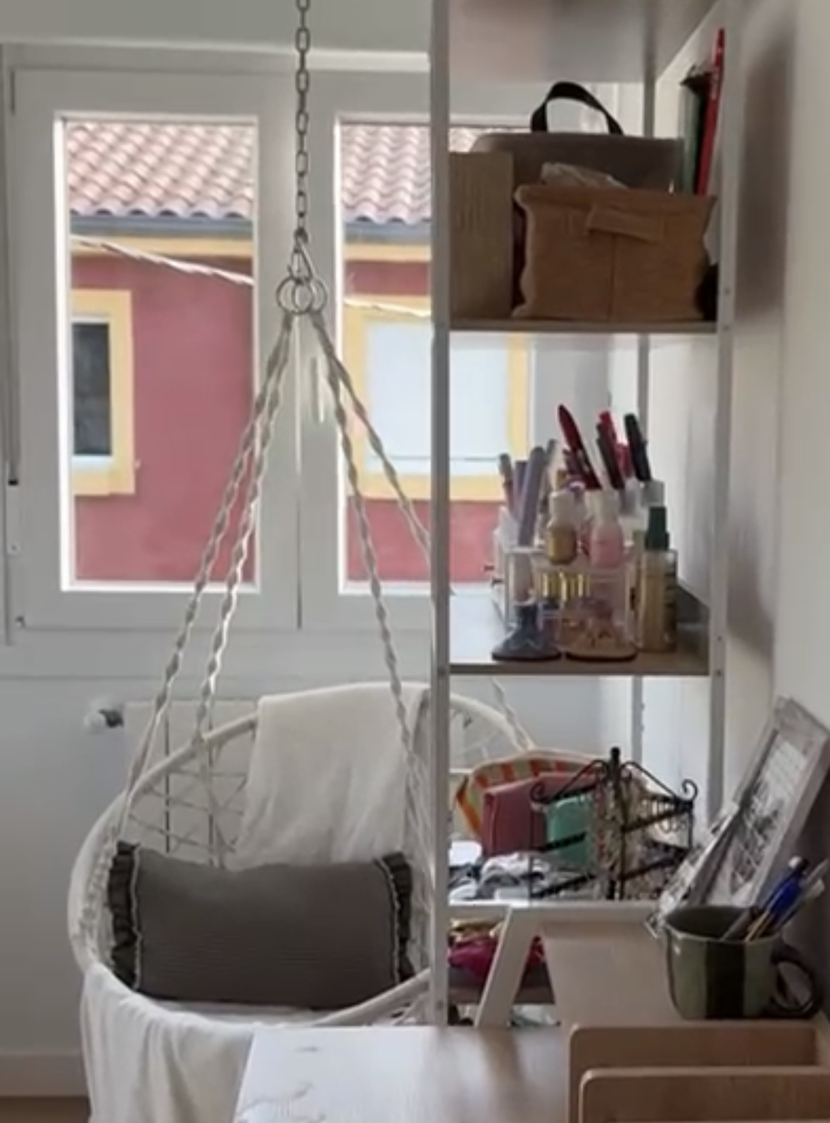 Apartment in the marsh