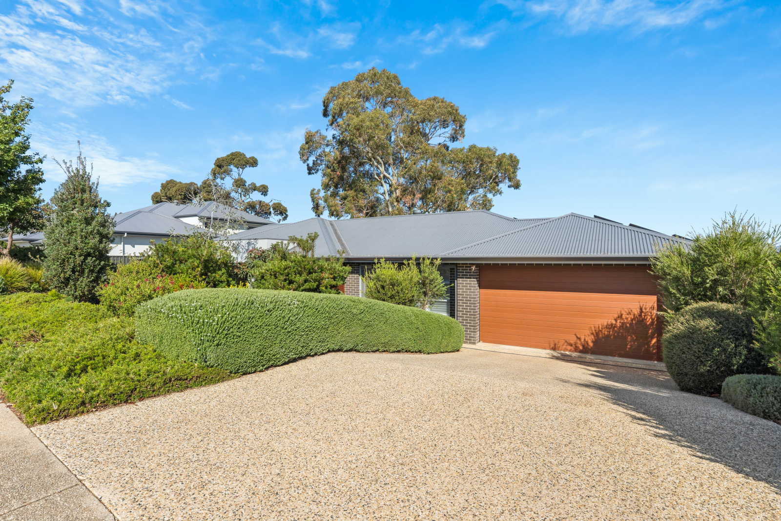Serene Adelaide Hills Escape