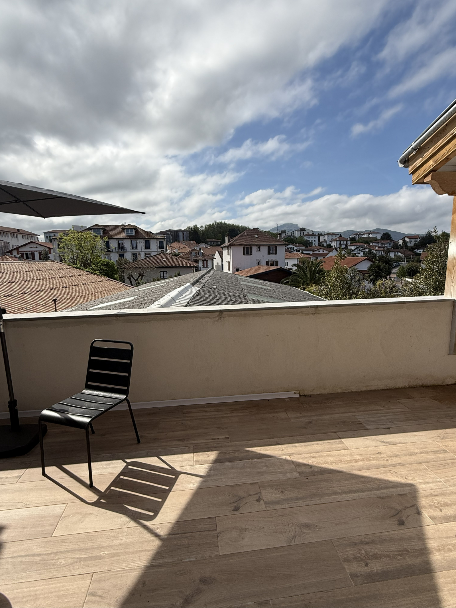 Basque Duplex Loft 85m² Hendaye - Terrace 36m² - Air conditioning - Outdoor kitchen