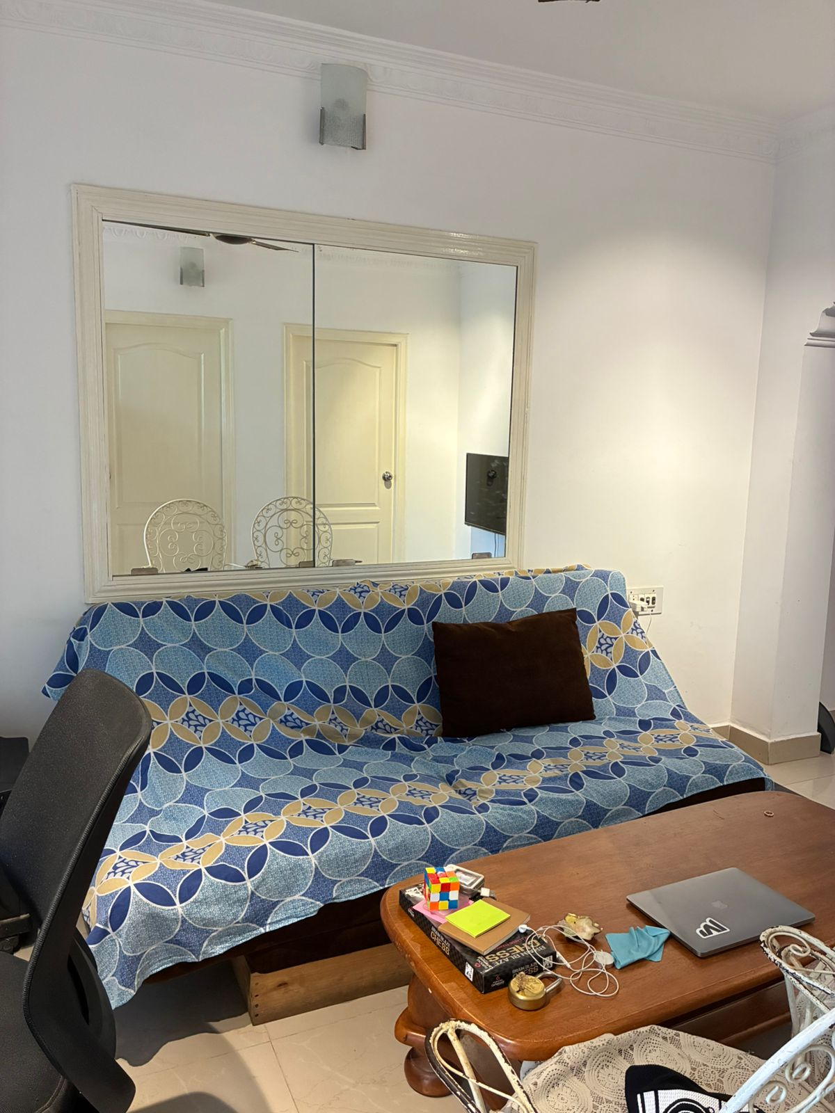 Sereno appartamento con 2 camere da letto accanto a un parco