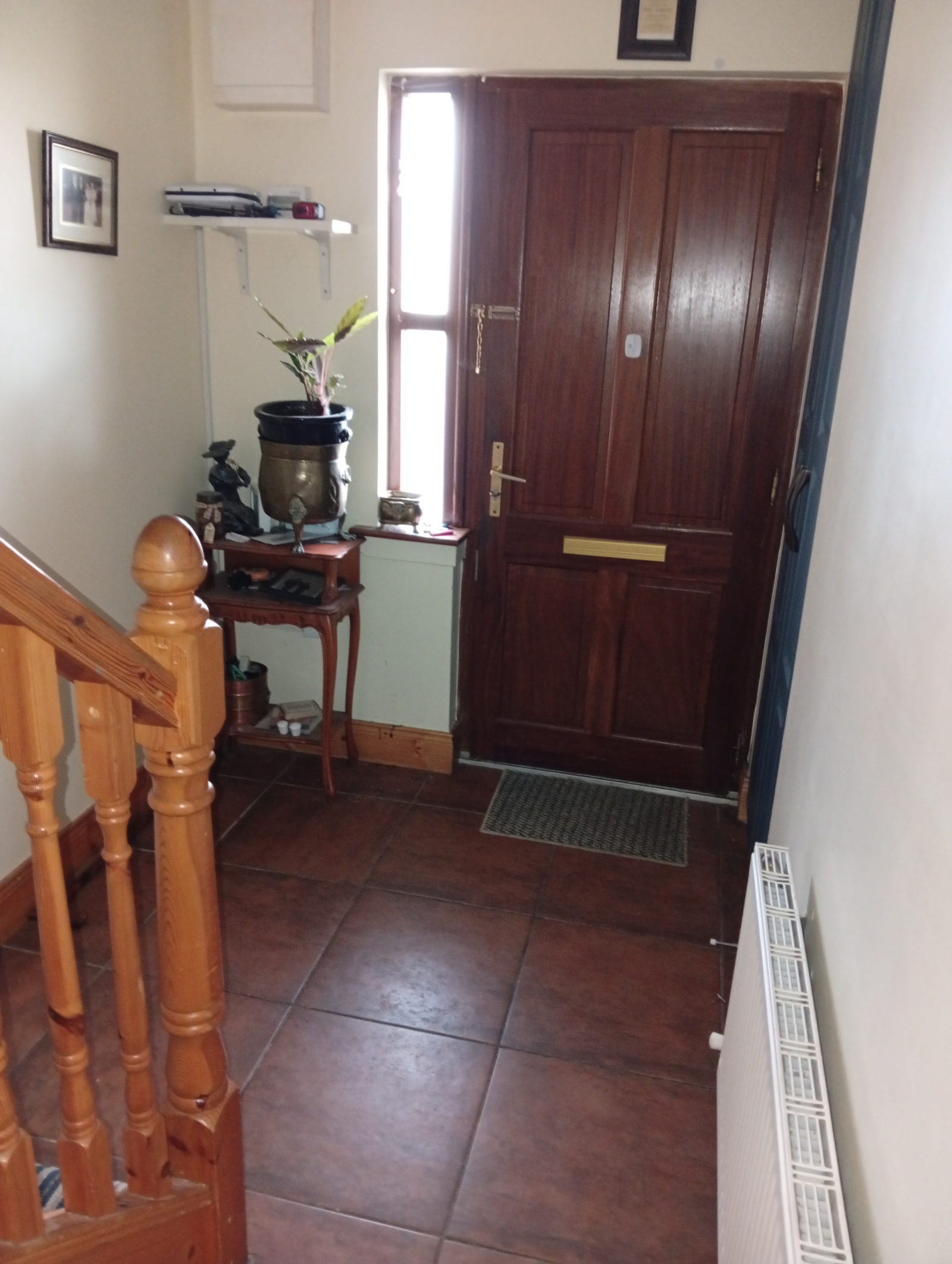 3 bedroom house in a great location near city centre and all amenities including beach and mountains