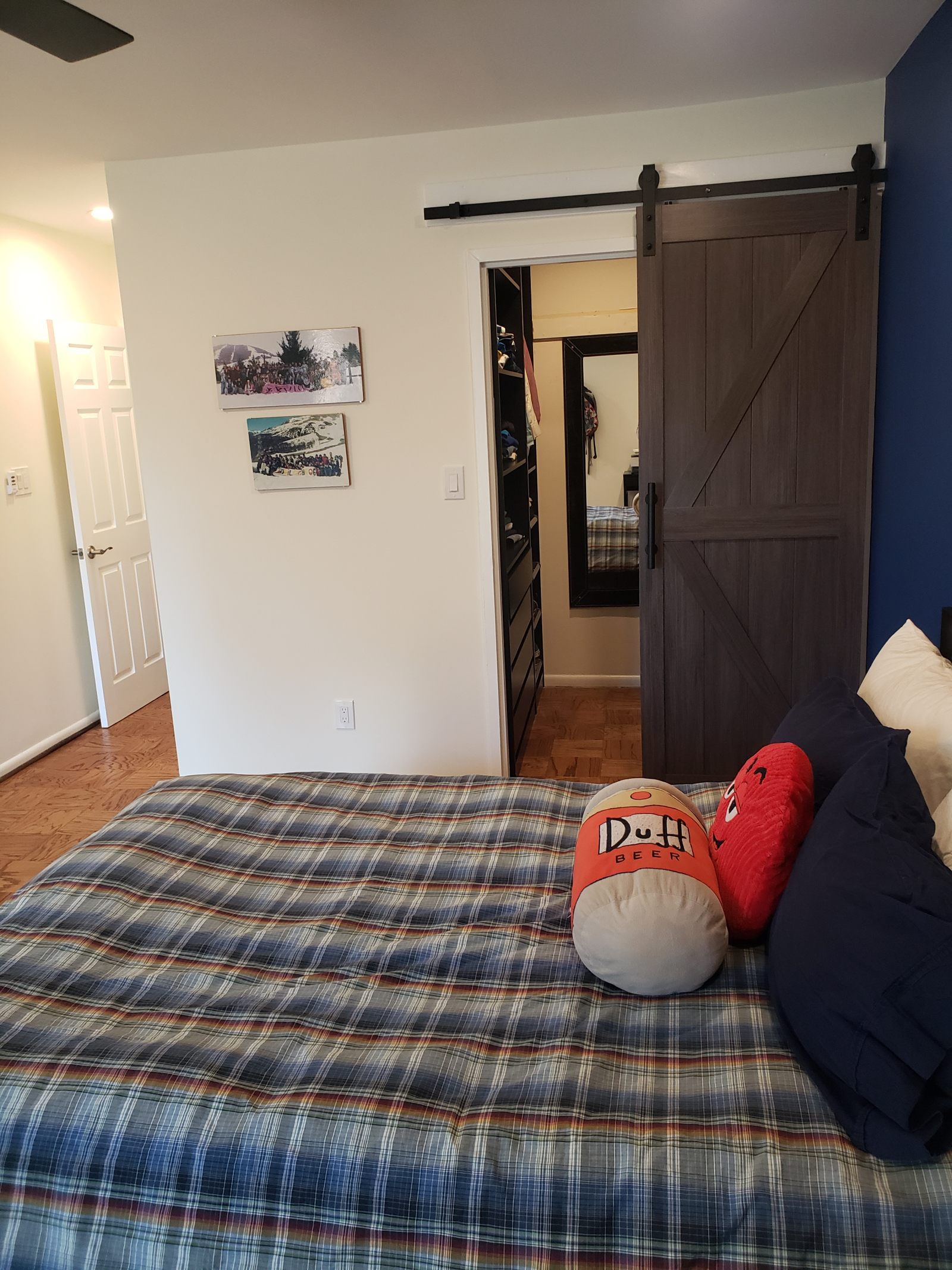Apartamento de 1 quarto recém-reformado perto de DC, com piscina, a apenas 2 quarteirões da estação de metrô da linha vermelha